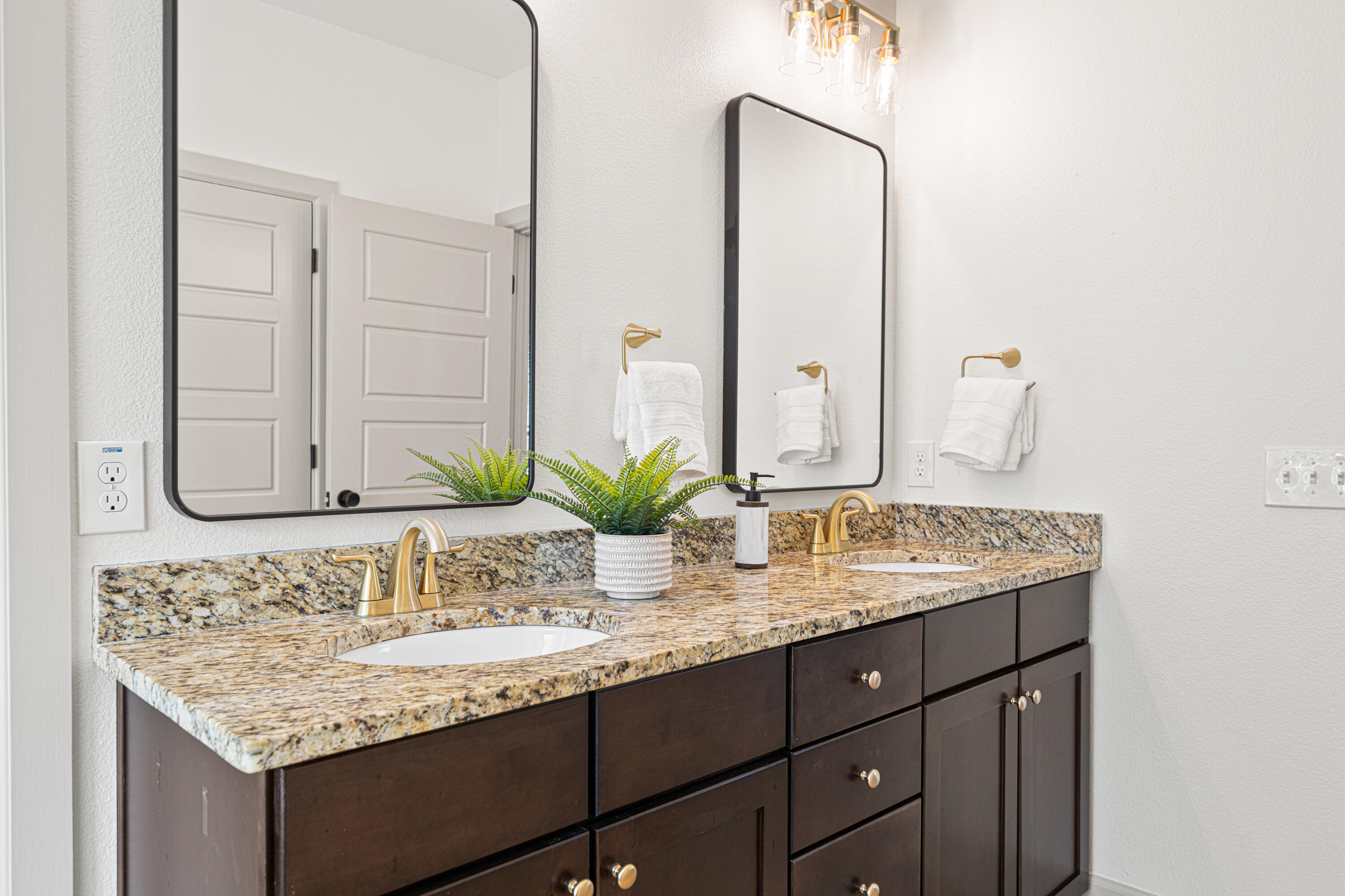 LAKE ARTHUR EST PH II - Residential