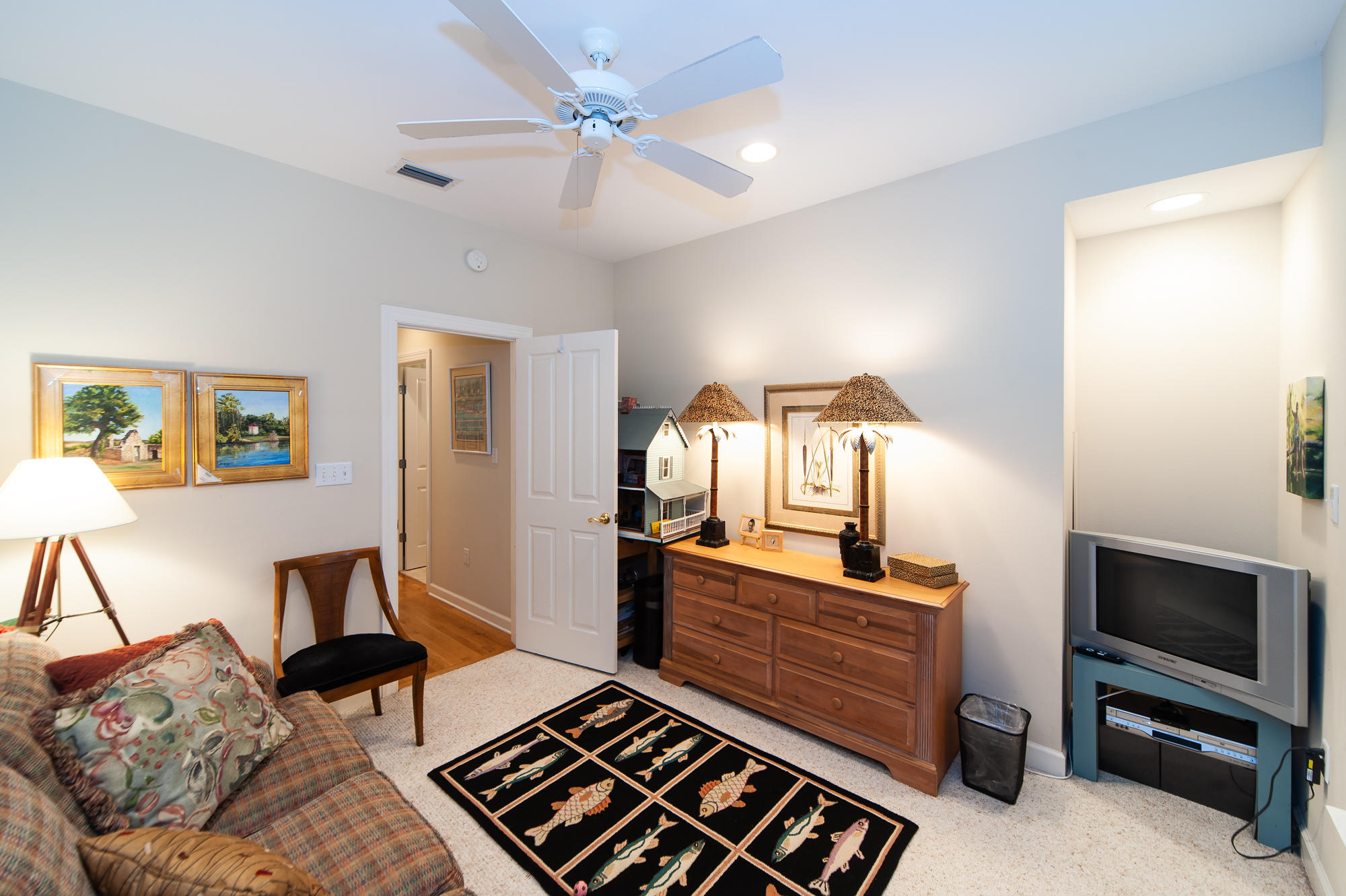 PRESTWICK PLACE - Residential