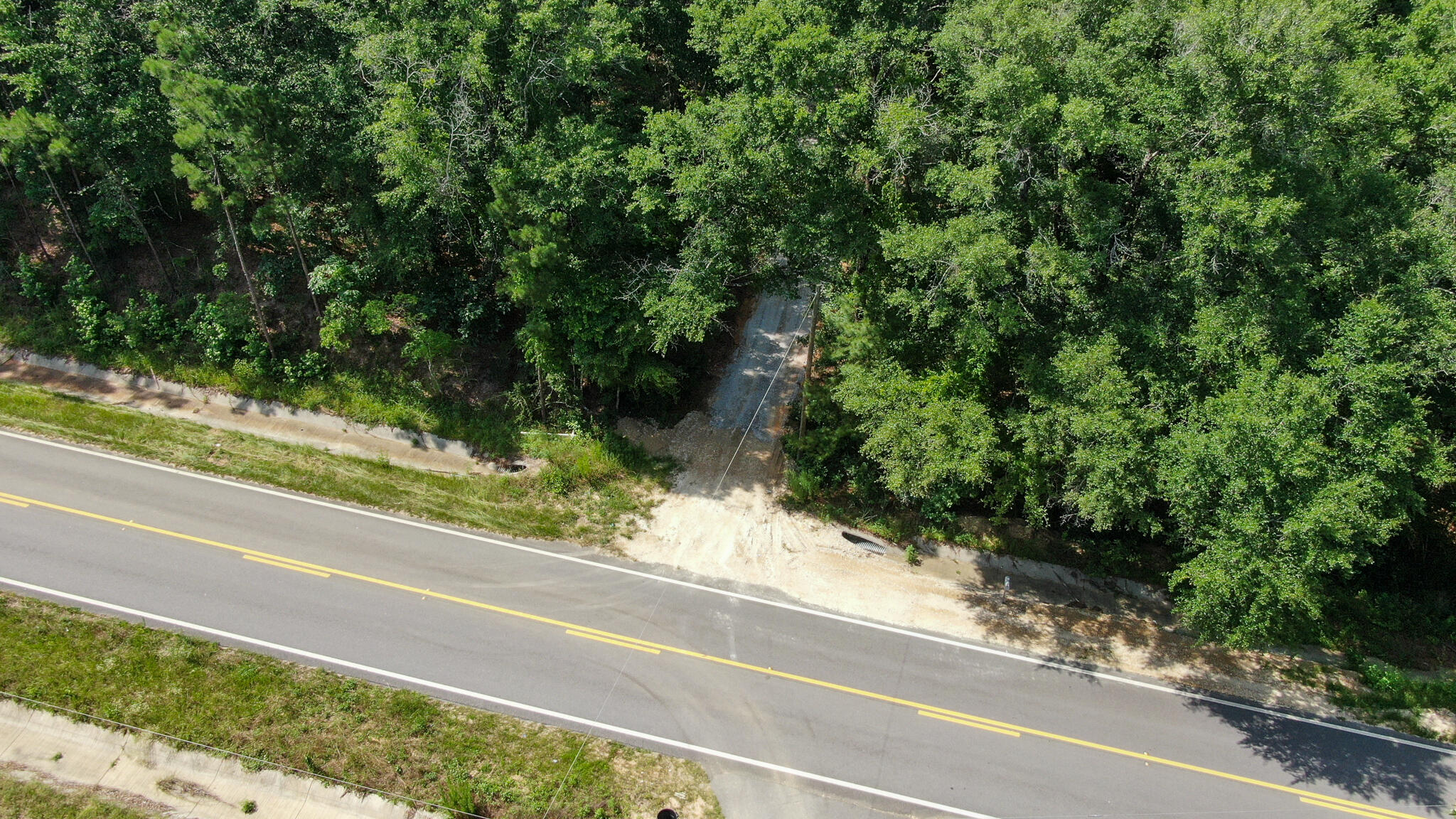 METES & BOUNDS - Land