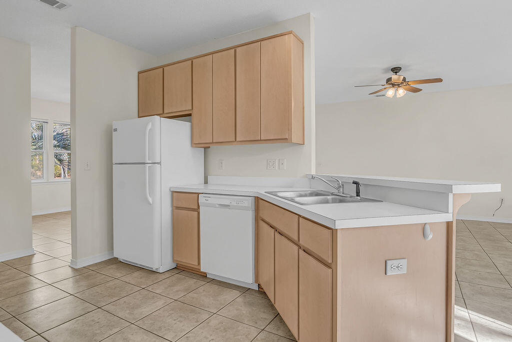 BAYOU PINES UNREC 1ST ADDN - Residential