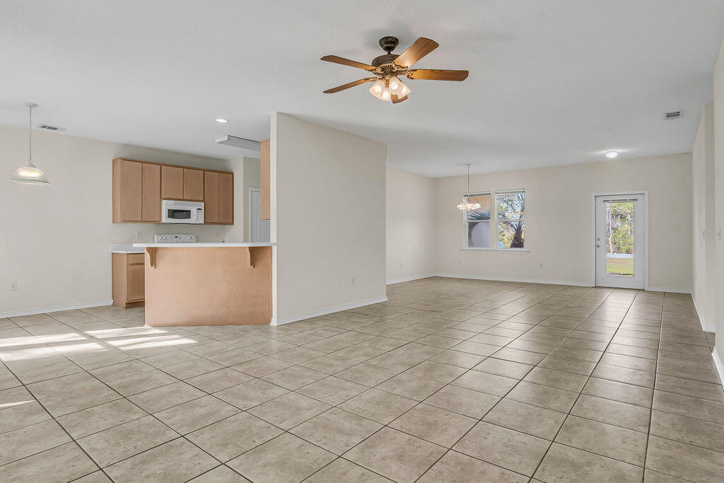 BAYOU PINES UNREC 1ST ADDN - Residential