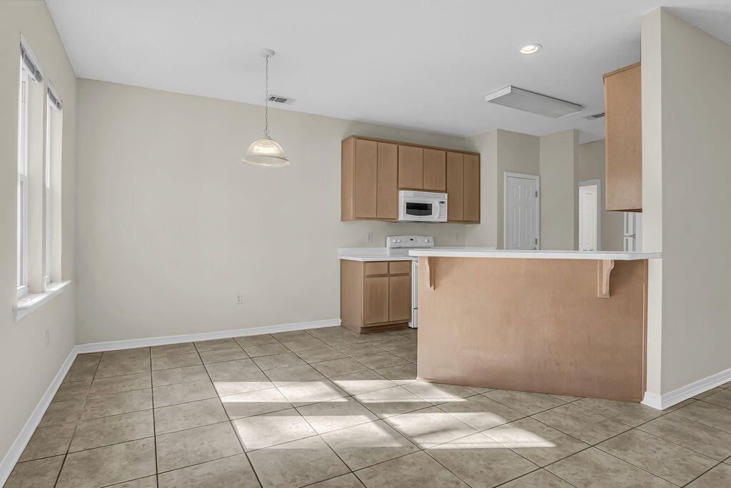 BAYOU PINES UNREC 1ST ADDN - Residential