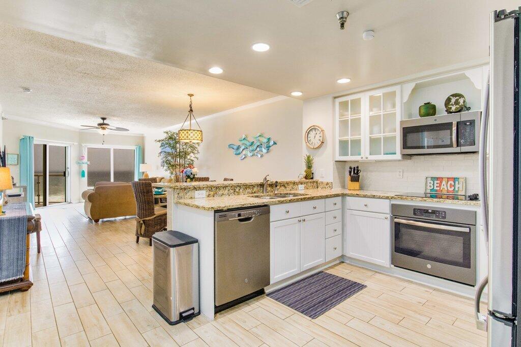 EMERALD ISLE - Residential