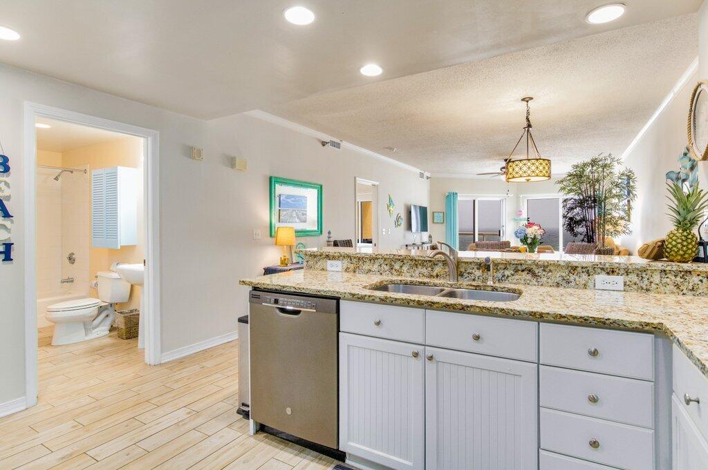 EMERALD ISLE - Residential