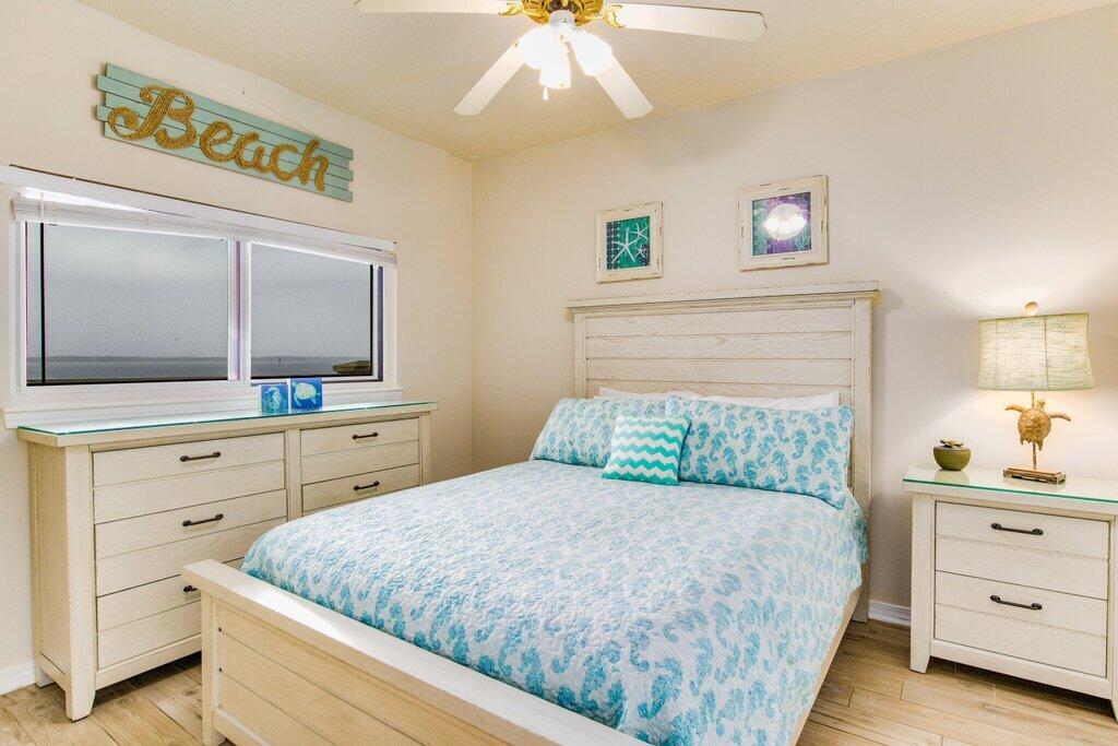 EMERALD ISLE - Residential