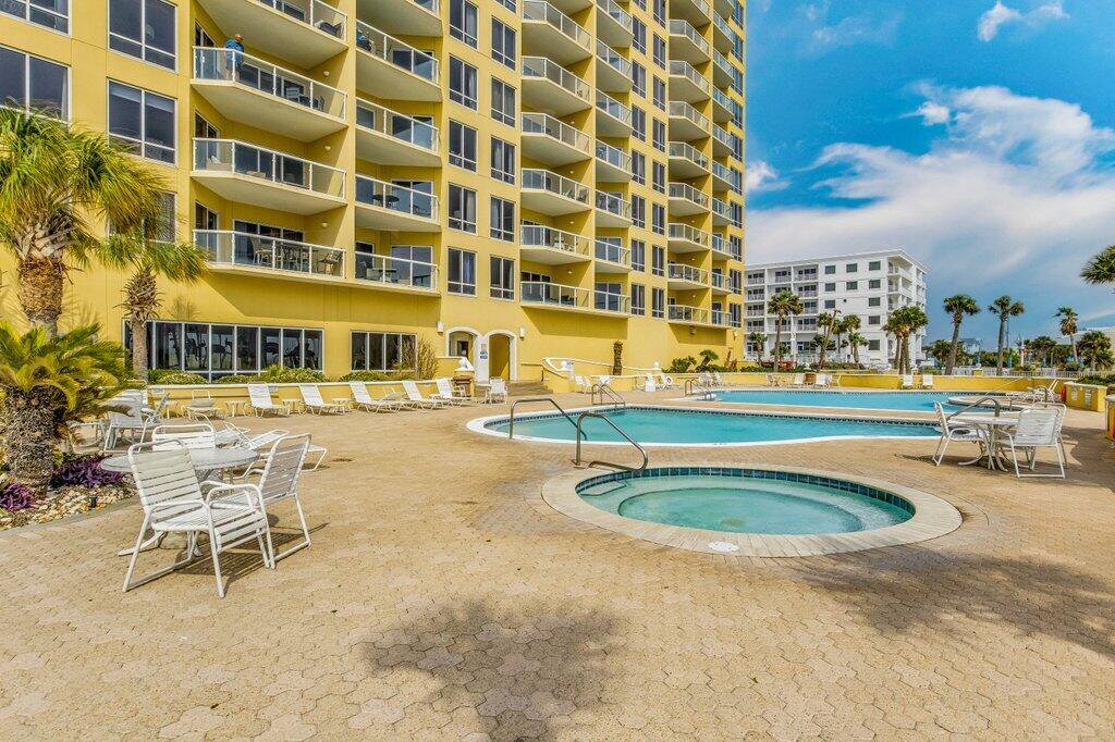 EMERALD ISLE - Residential