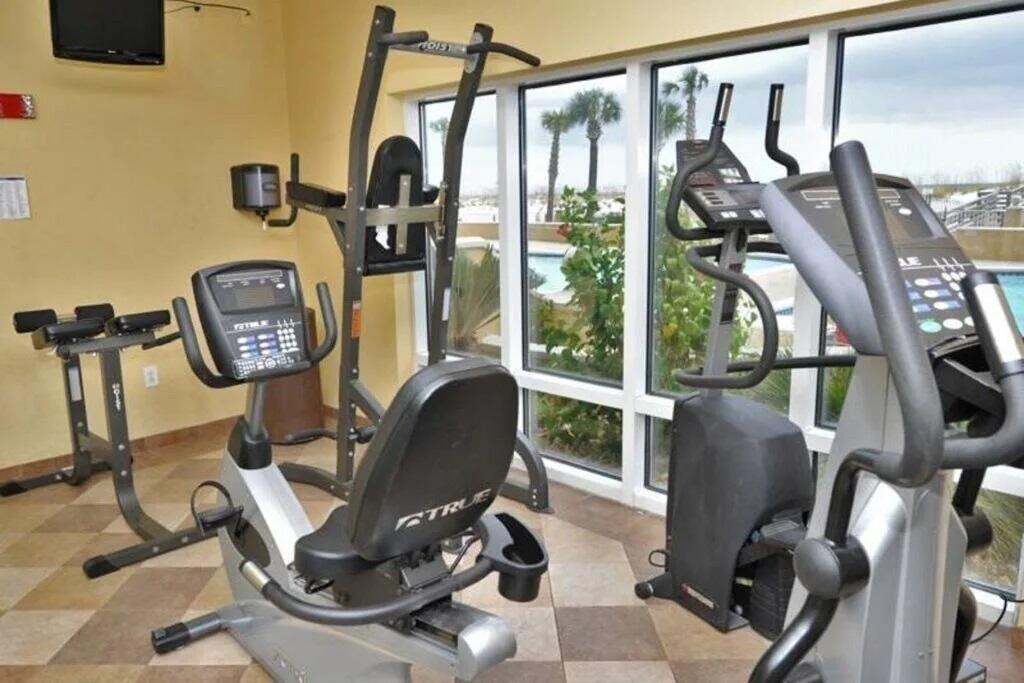 EMERALD ISLE - Residential