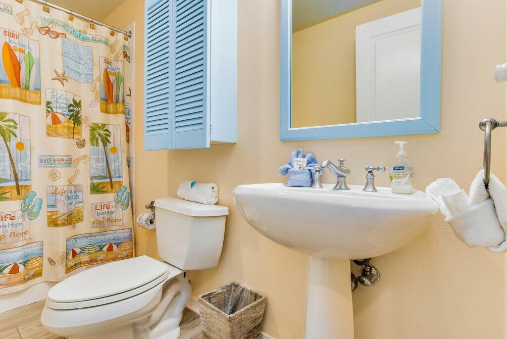 EMERALD ISLE - Residential