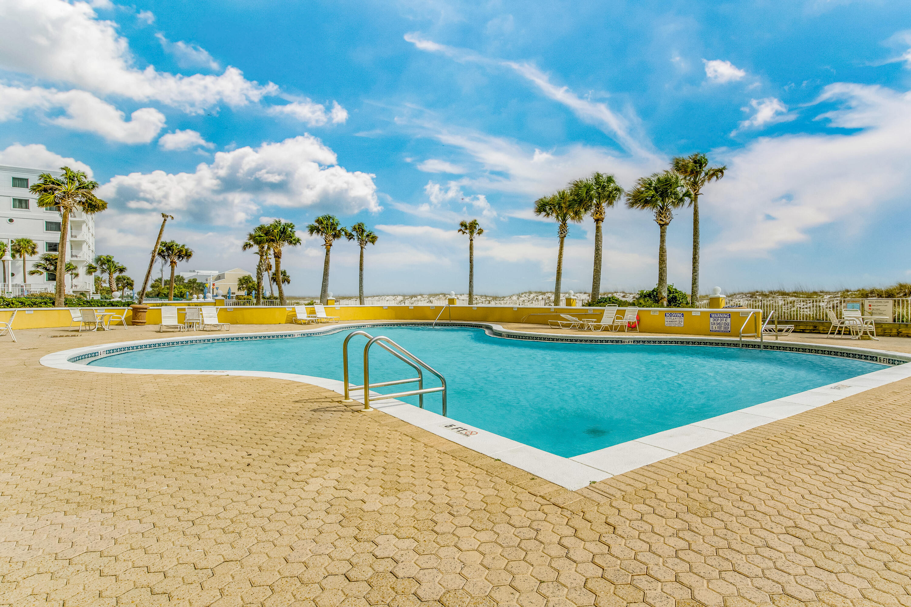 EMERALD ISLE - Residential