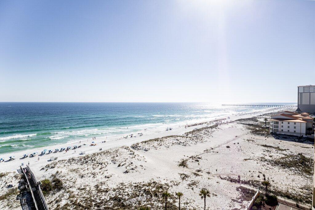 EMERALD ISLE - Residential