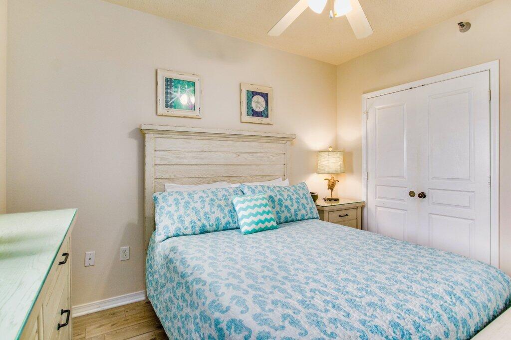 EMERALD ISLE - Residential