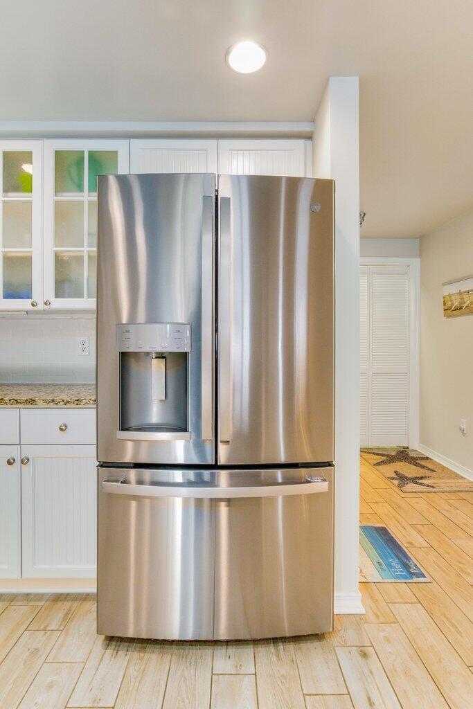 EMERALD ISLE - Residential