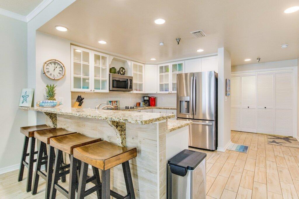 EMERALD ISLE - Residential