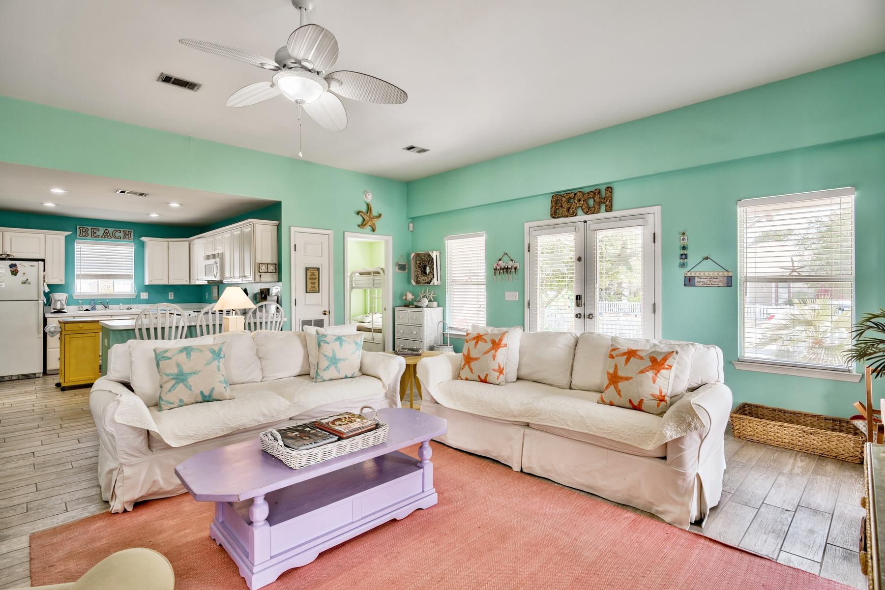 CRYSTAL BEACH COTTAGES - Residential