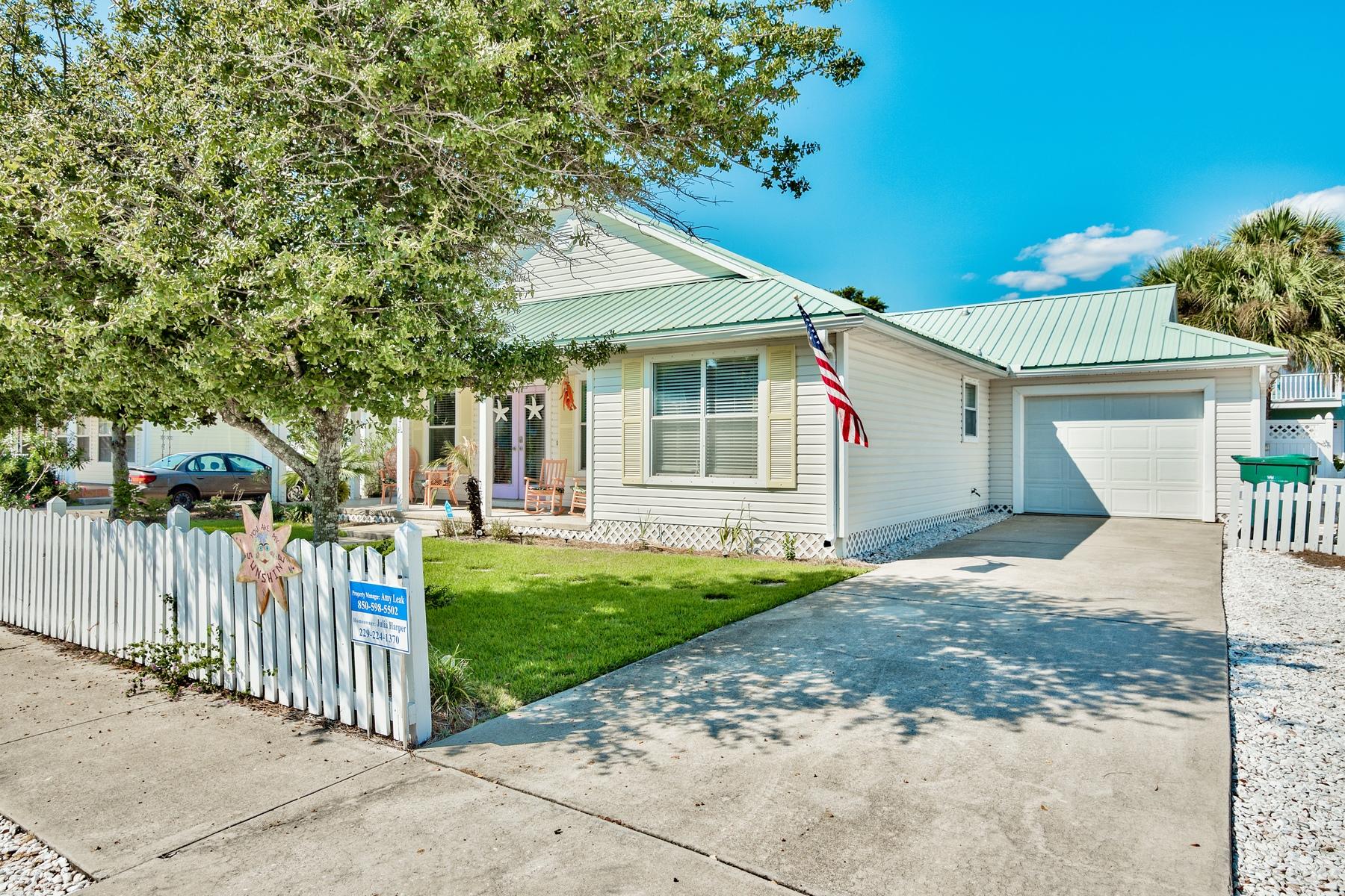 CRYSTAL BEACH COTTAGES - Residential