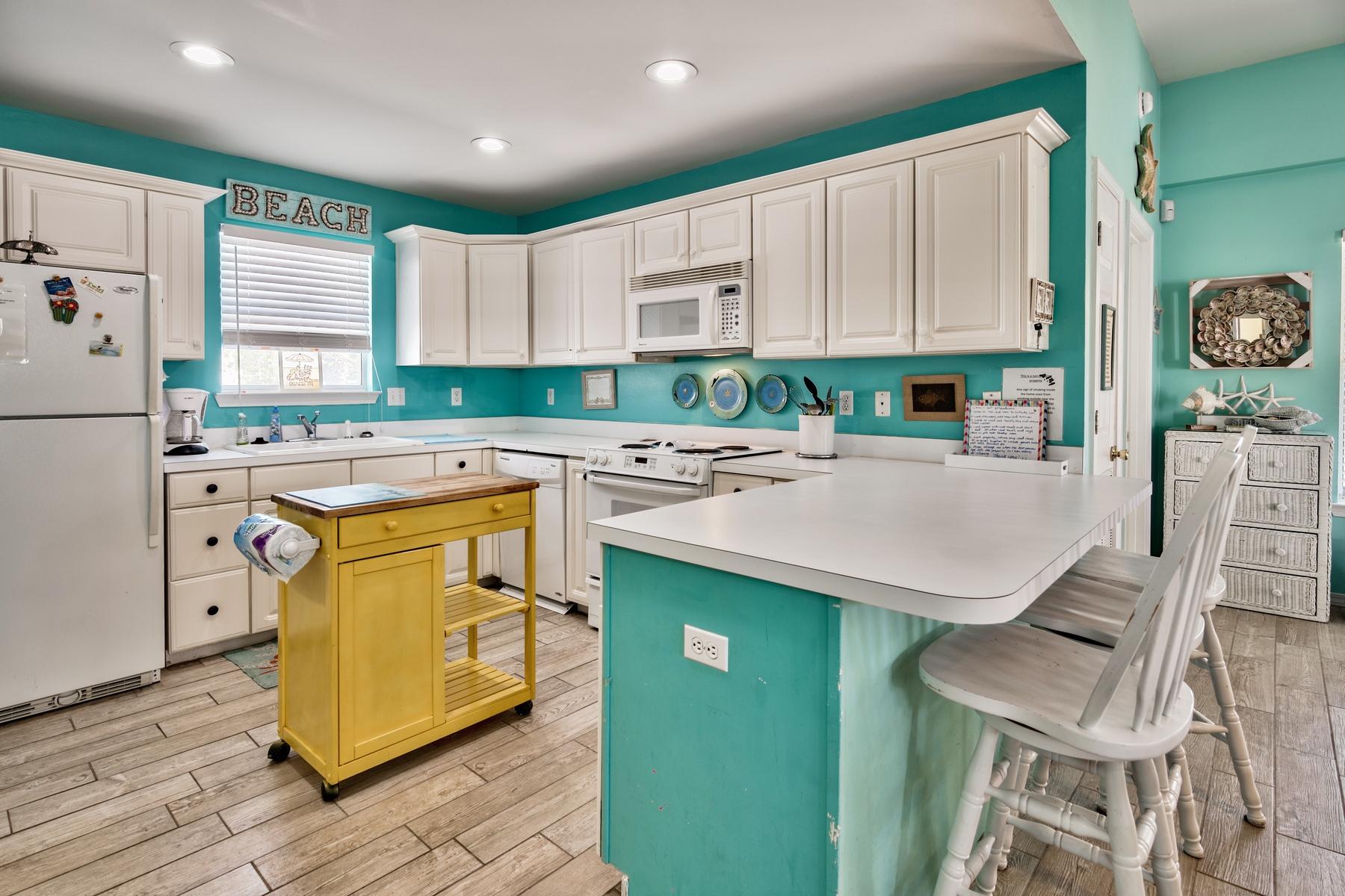 CRYSTAL BEACH COTTAGES - Residential