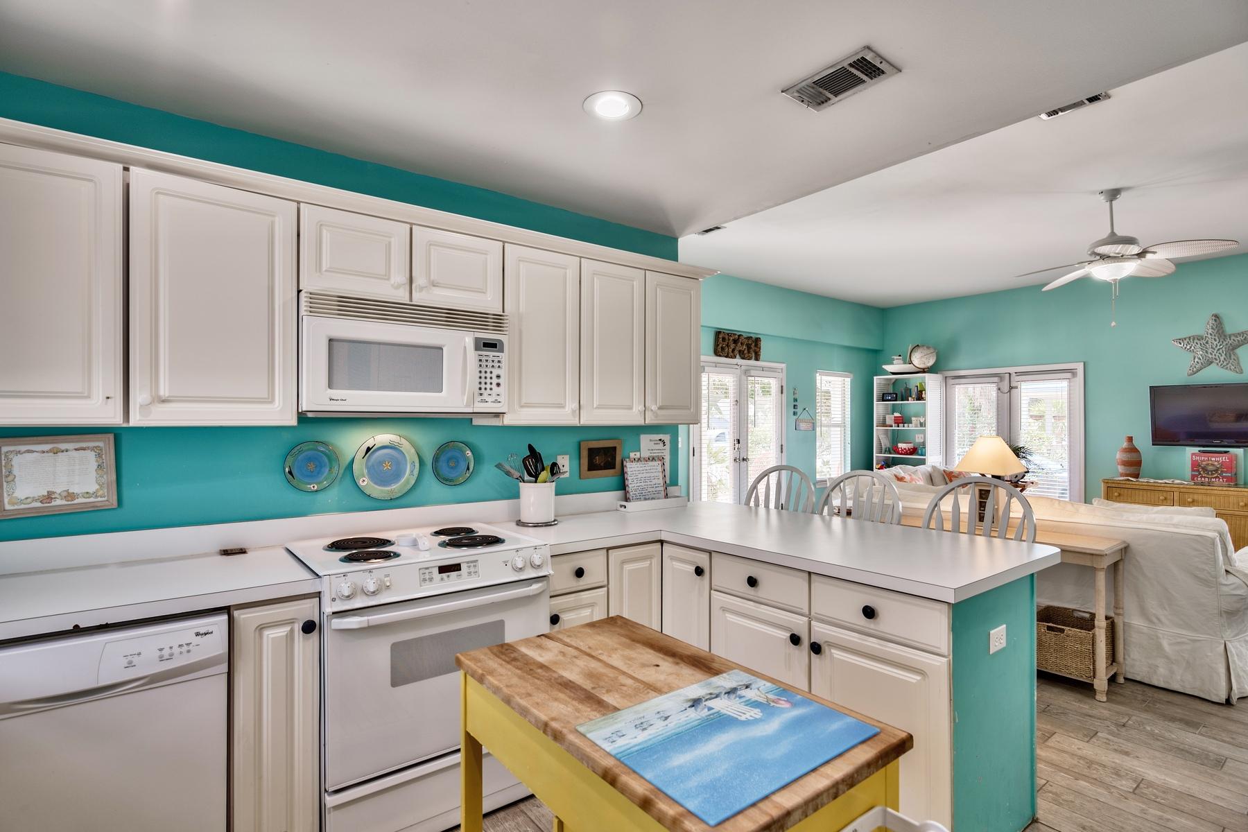 CRYSTAL BEACH COTTAGES - Residential