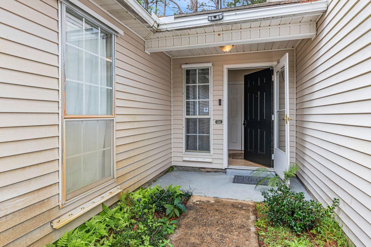 EMERALD GARDENS - Residential Lease