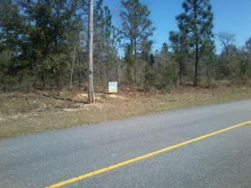 One lot, but total of three available.  Great location near the Panama City Airport, minutes from I-10 and Panama City Beach.  Golf Course in the neighborhood, community center with country living at its best.  Visit Historic Chipley, DeFuniak Springs and Chataque Vineyards which are only minutes away.Public water available and septic system.Great opportunity for investor or builder for a package deal on all three lots.  Own a piece of Florida at Sunny Hills subdivision.