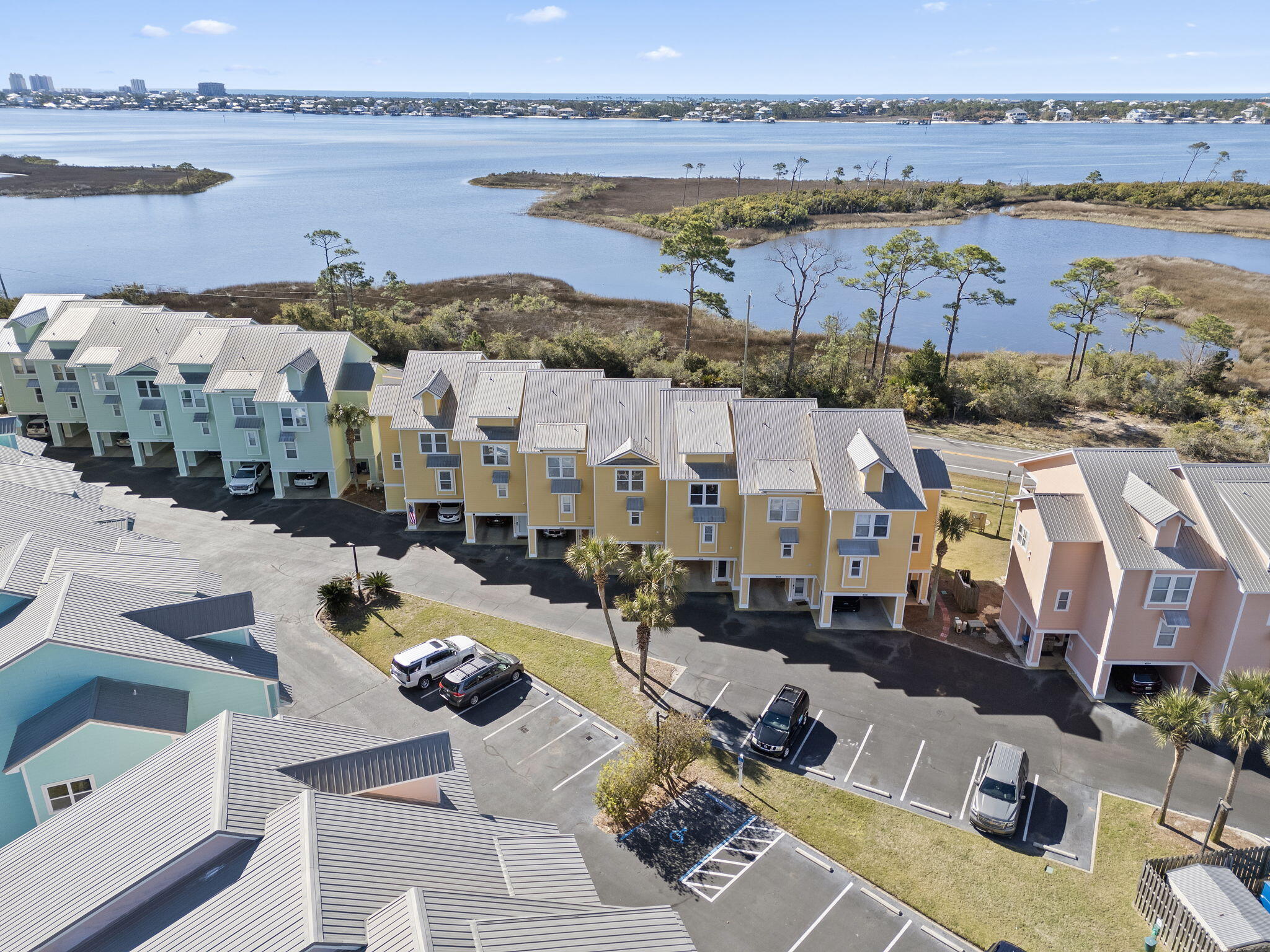 INNERARITY POINT TOWNHOMES - Residential