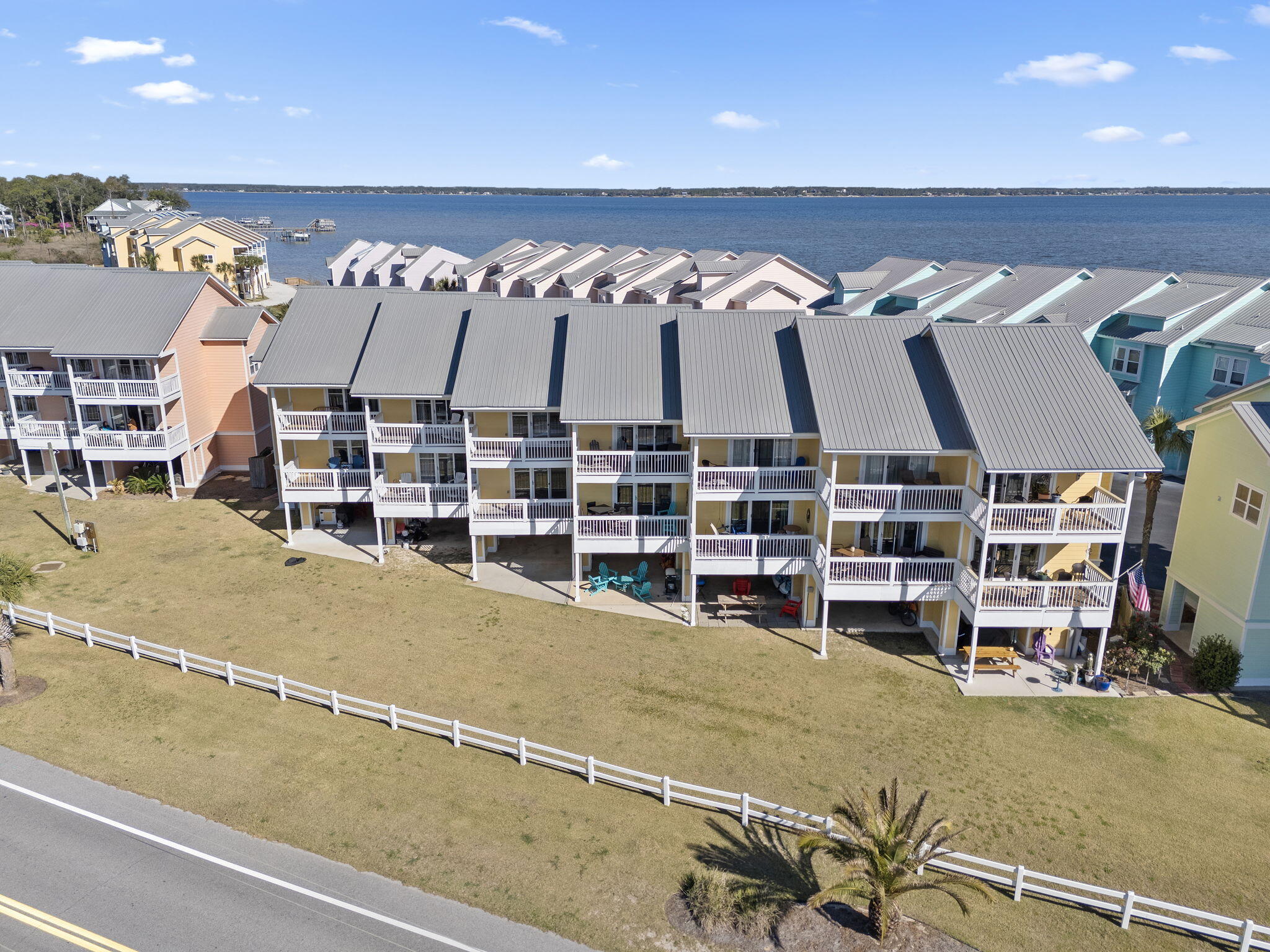 INNERARITY POINT TOWNHOMES - Residential