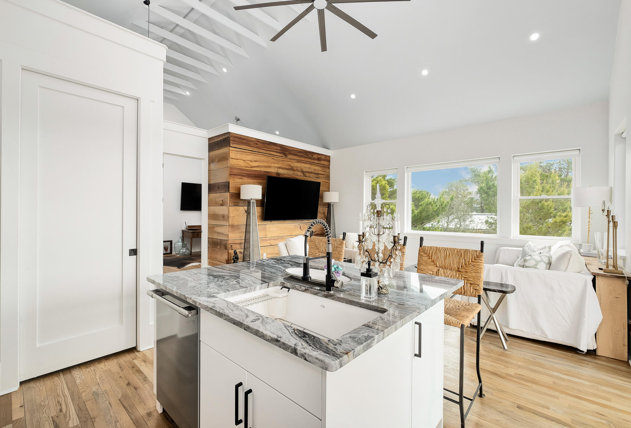 GULF HILLS ESTATES UNREC - Residential Lease