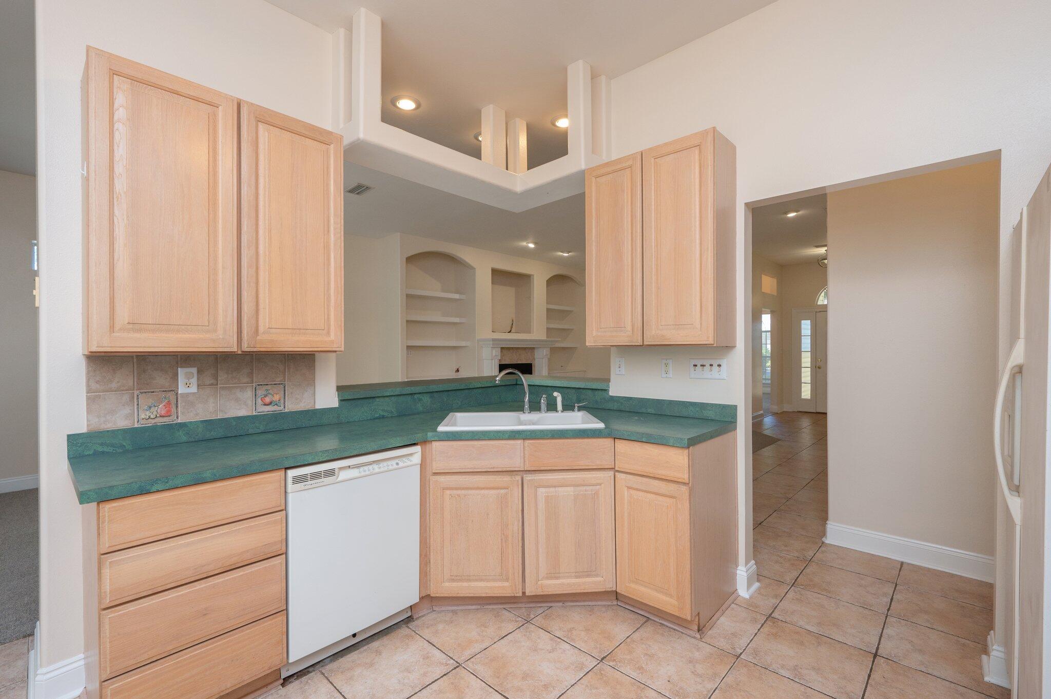 GLENWOOD CRT - Residential Lease