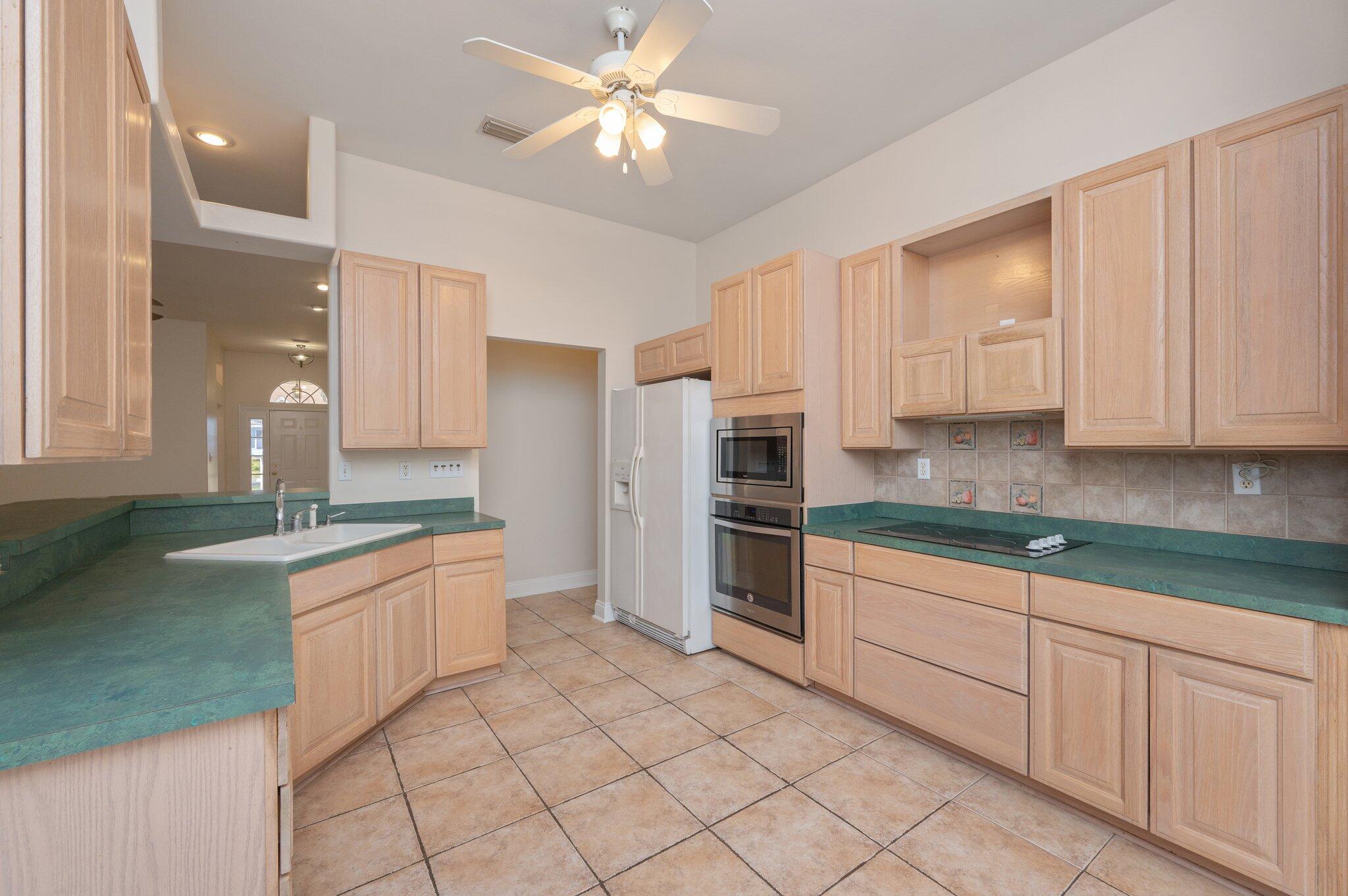 GLENWOOD CRT - Residential Lease