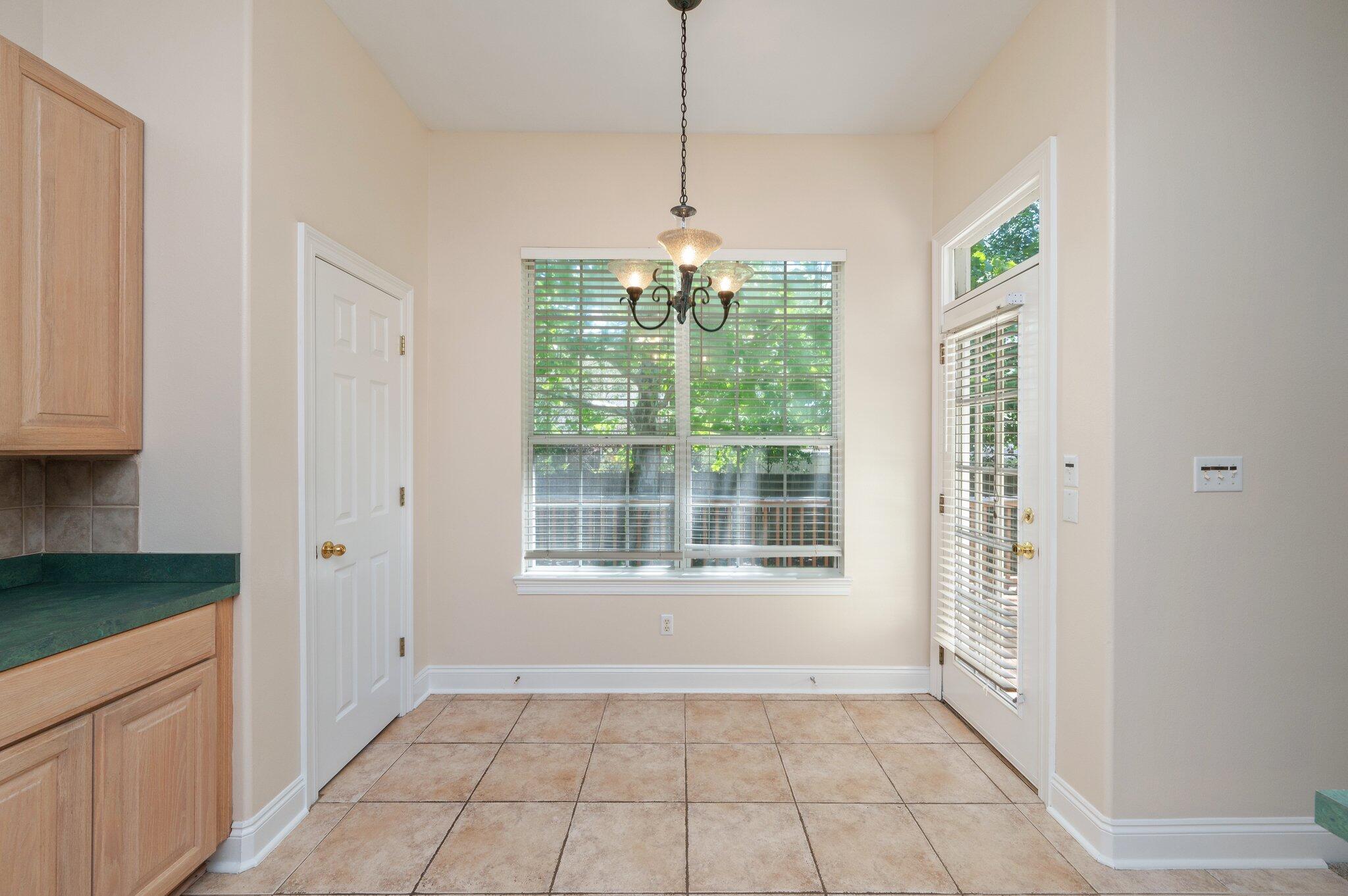 GLENWOOD CRT - Residential Lease