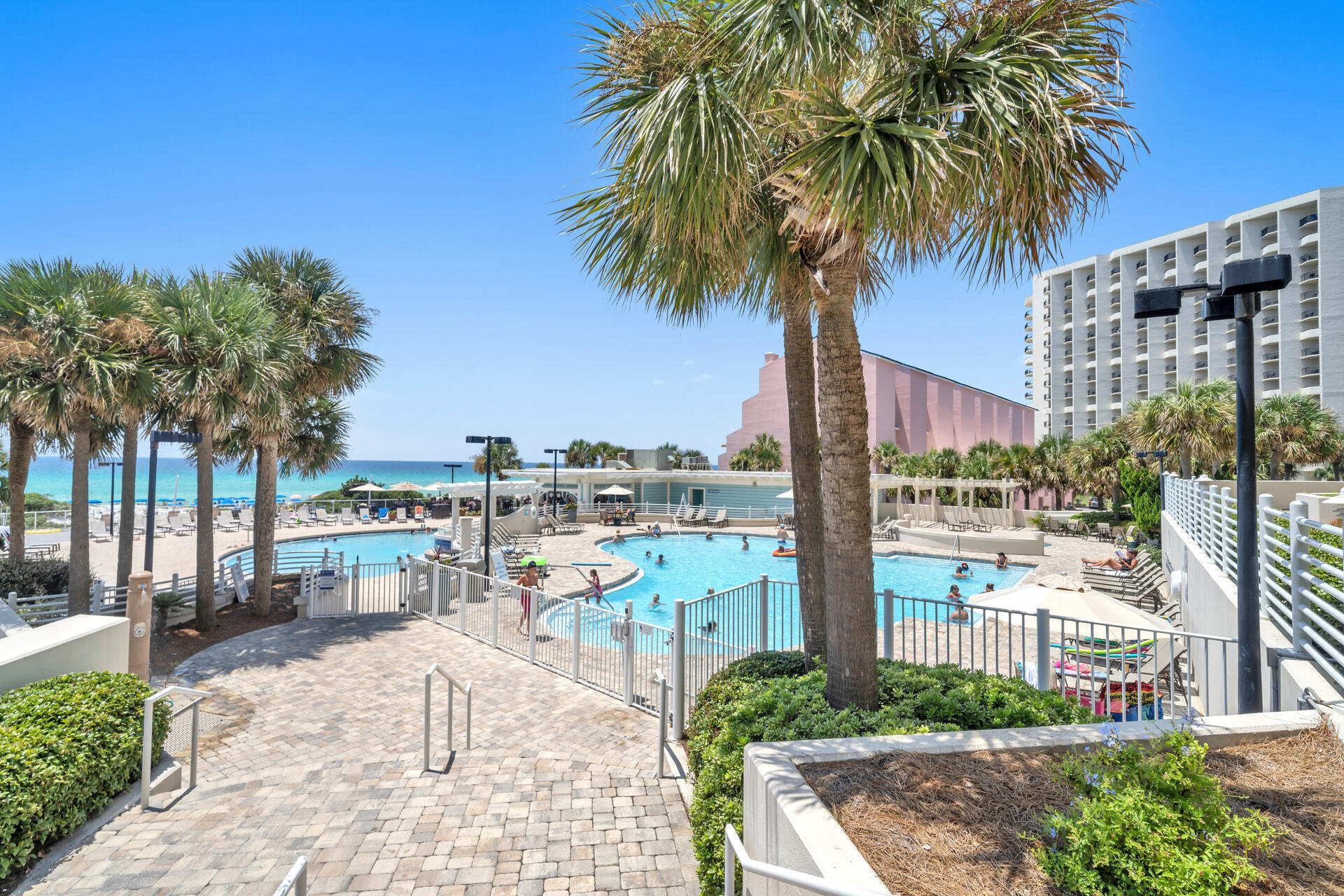 TIDES AT TOPS'L - Residential