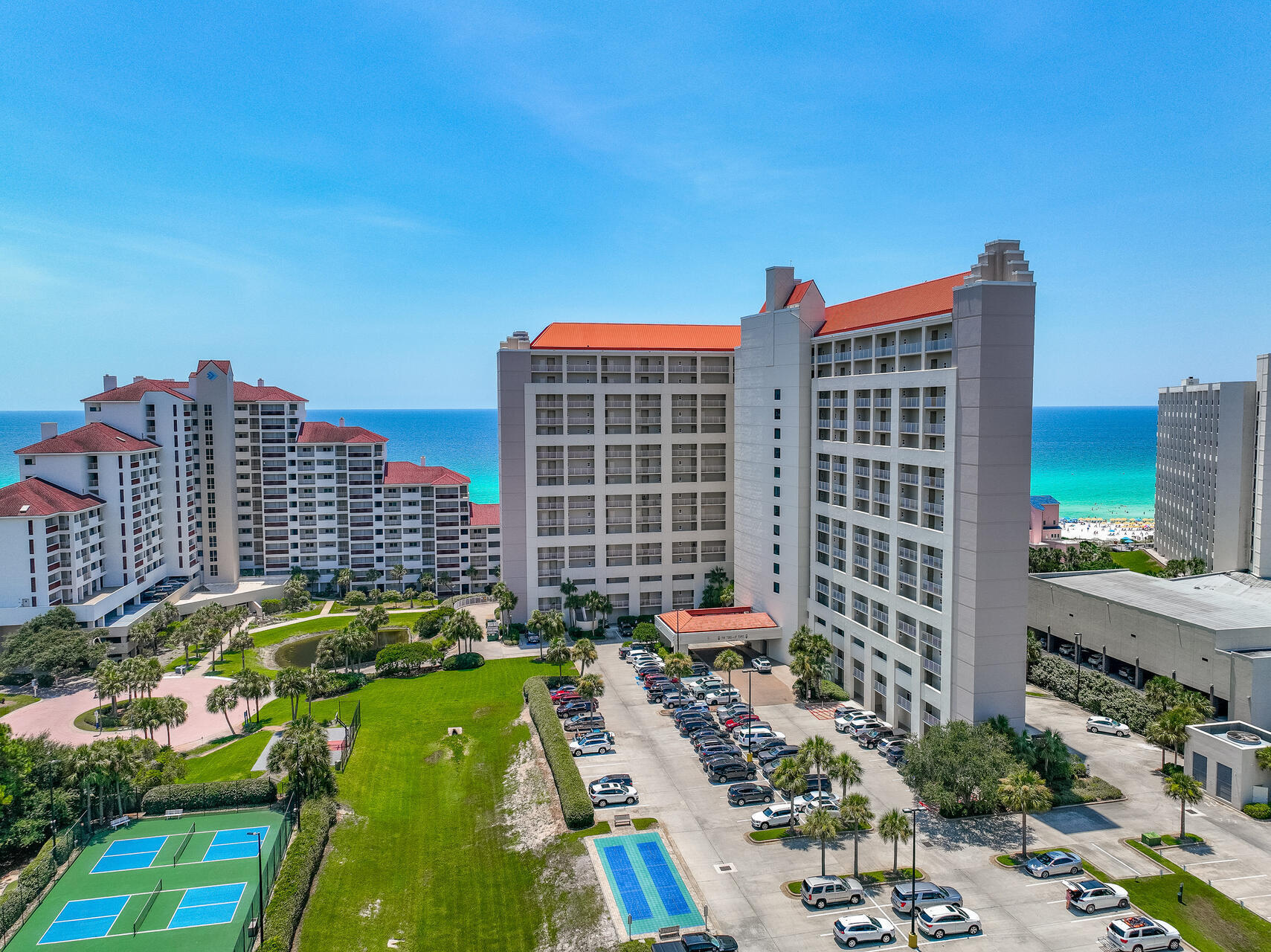 TIDES AT TOPS'L - Residential