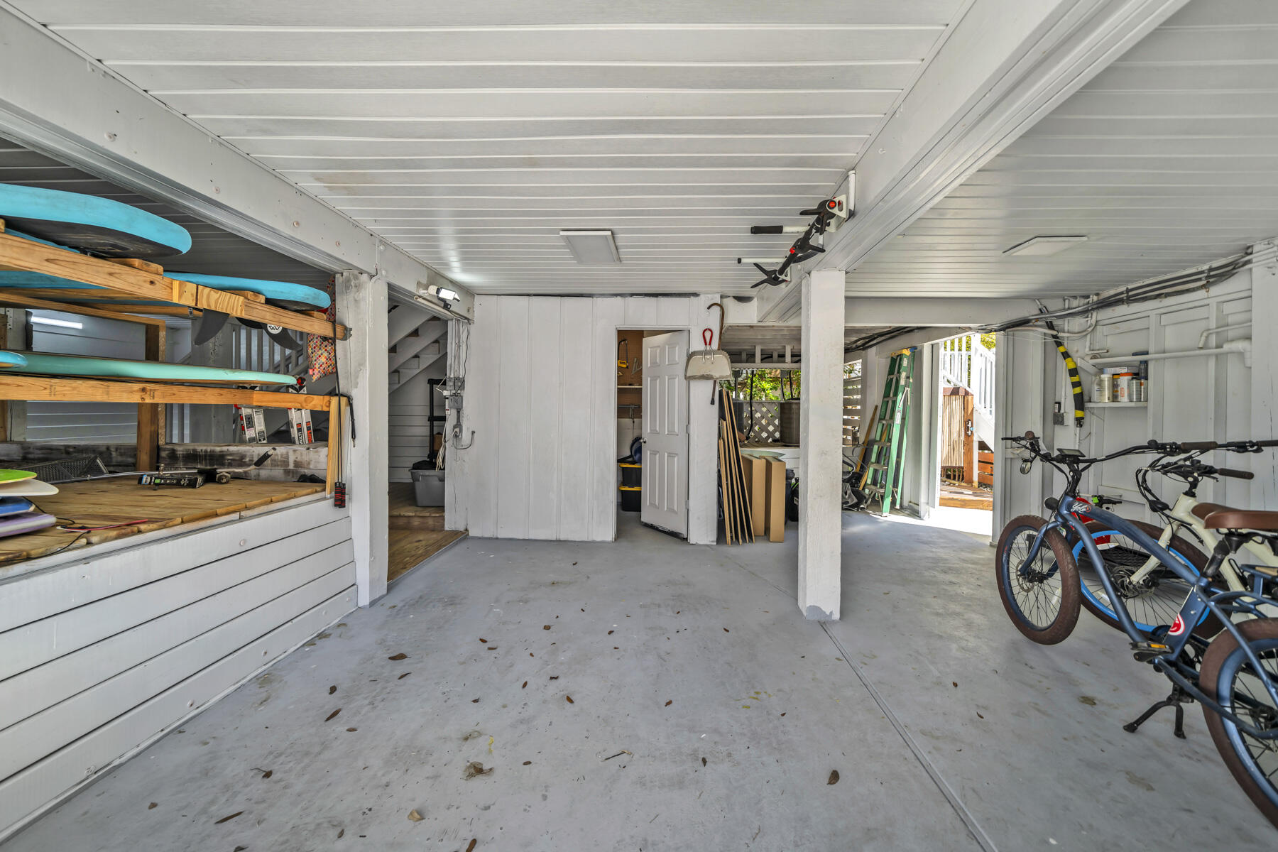 SEA DUNES - Residential