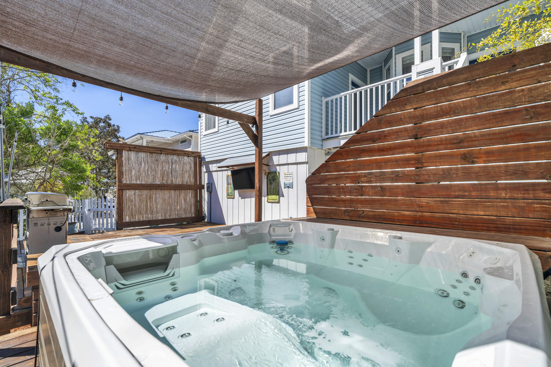 SEA DUNES - Residential