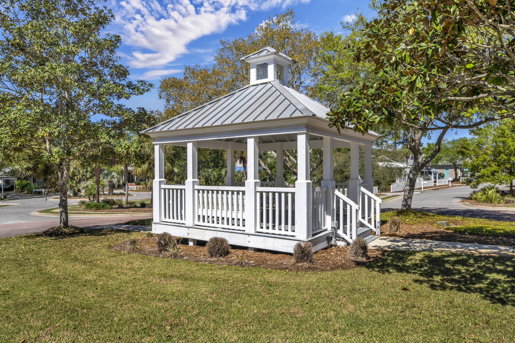 SEA DUNES - Residential