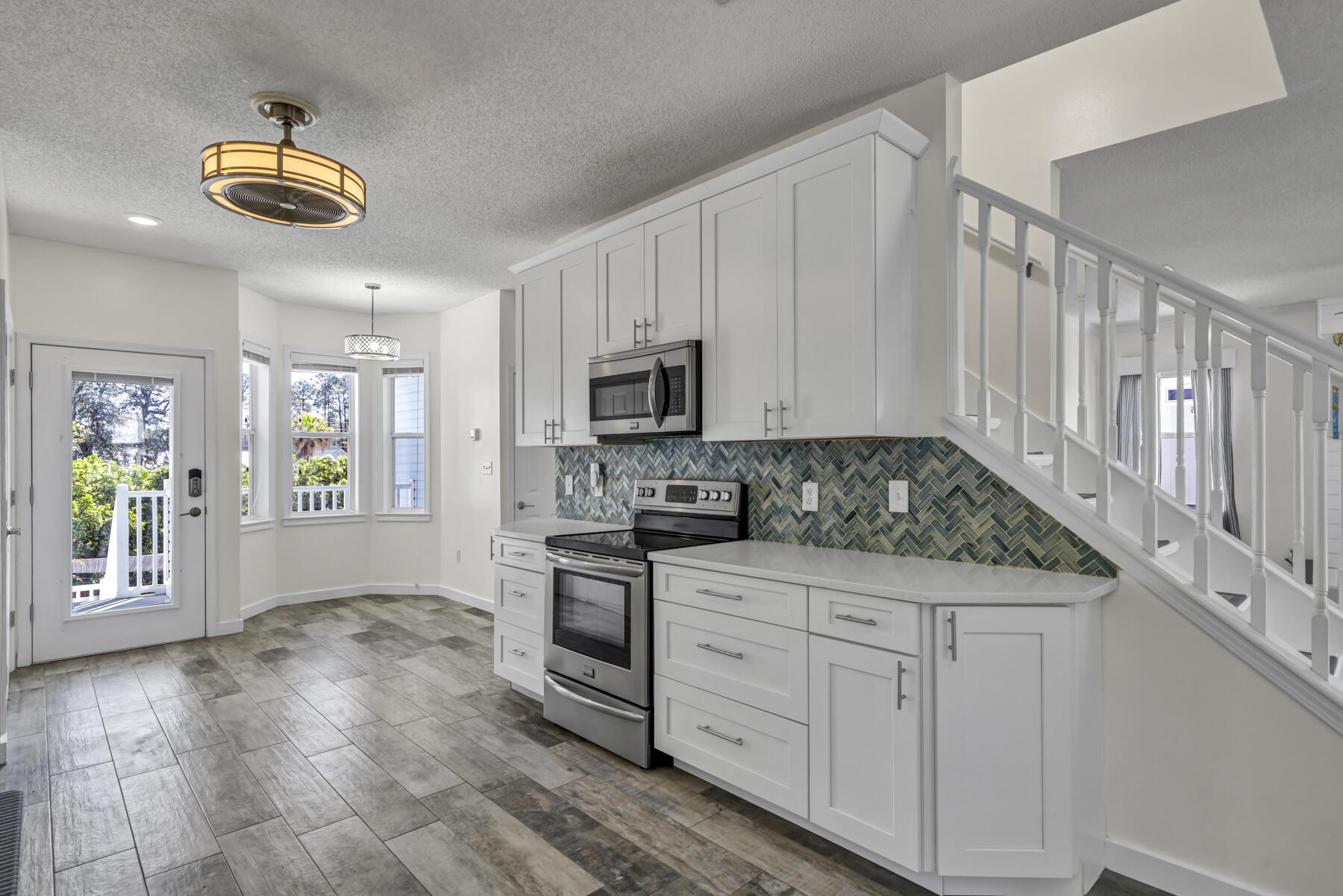 SEA DUNES - Residential