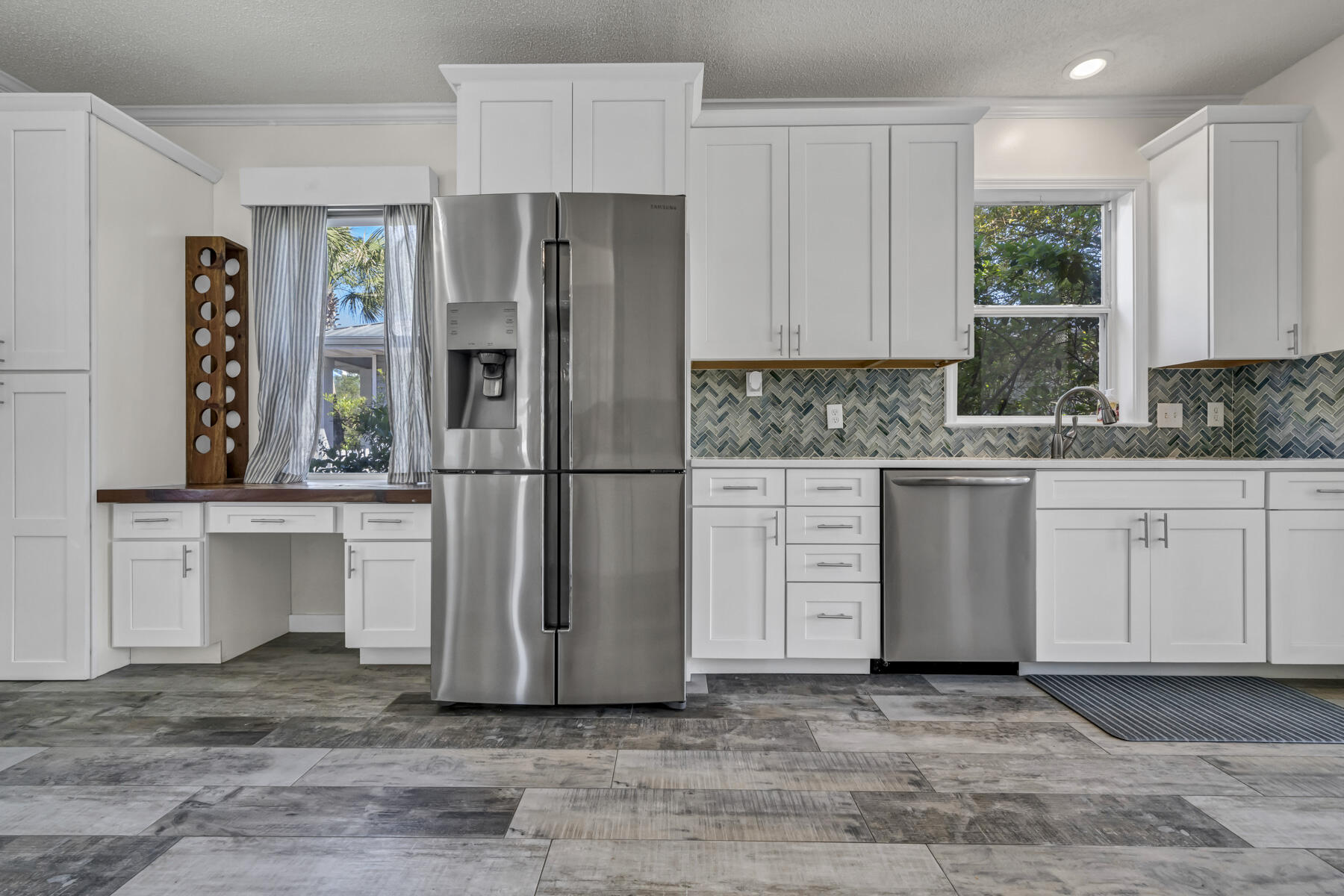 SEA DUNES - Residential