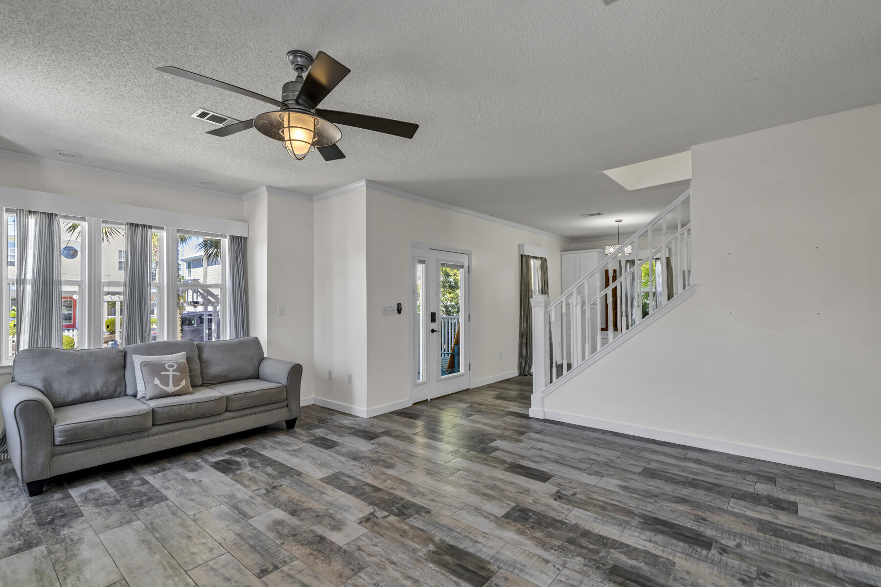 SEA DUNES - Residential