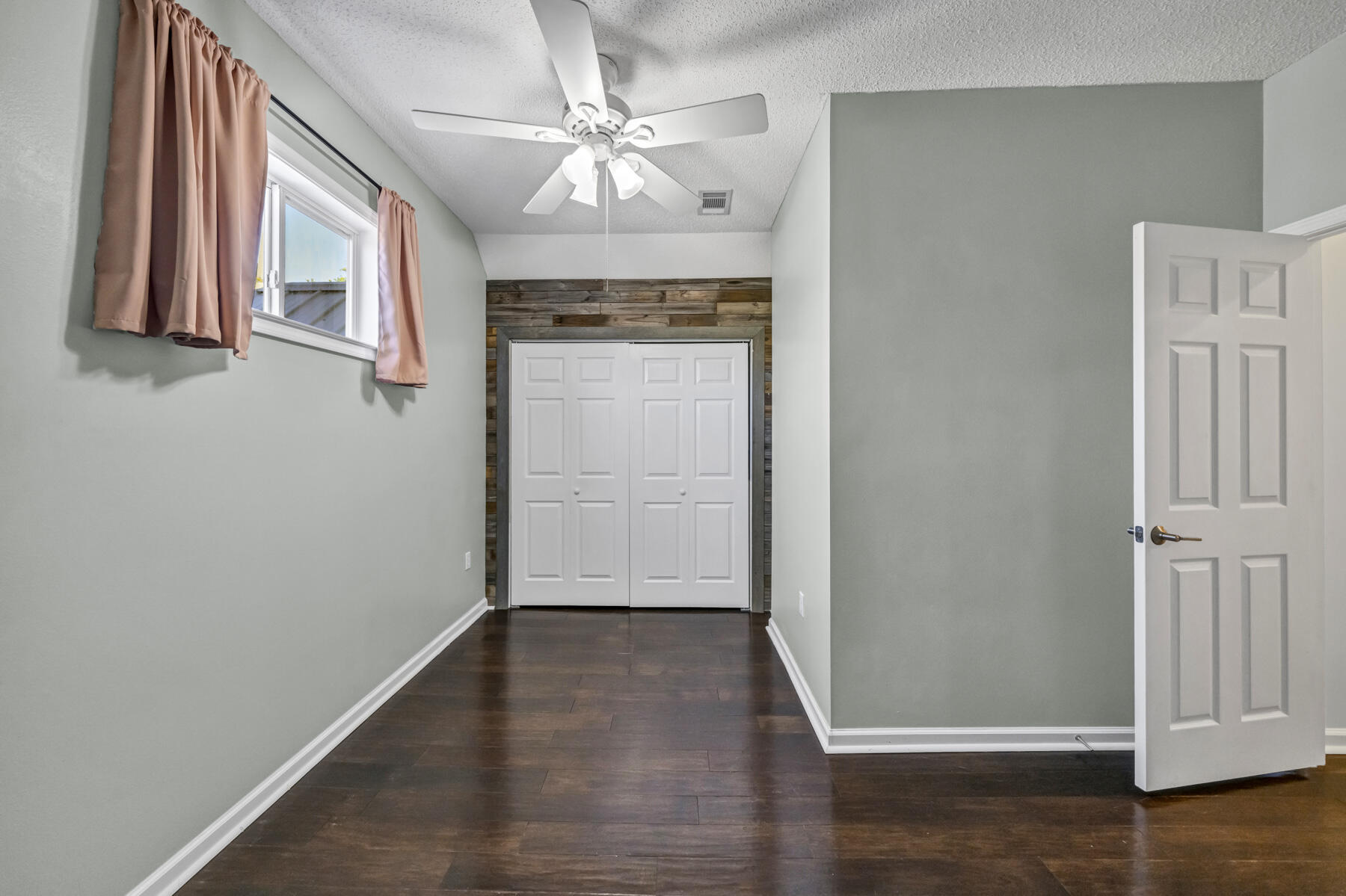 SEA DUNES - Residential