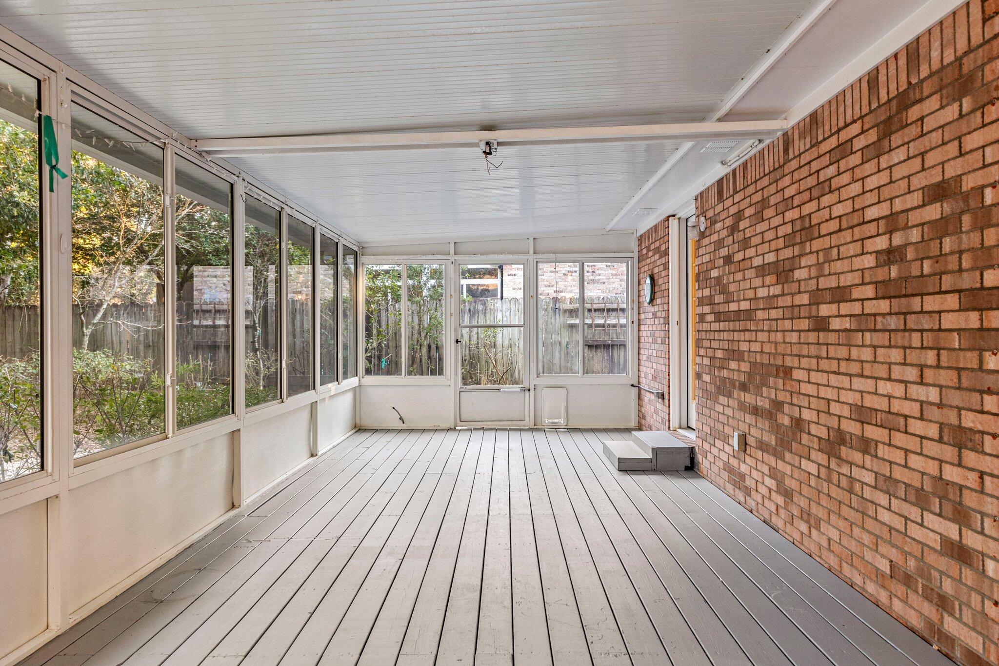 PARKWOOD ESTATES PH 1 BLUEWATER BAY - Residential Lease