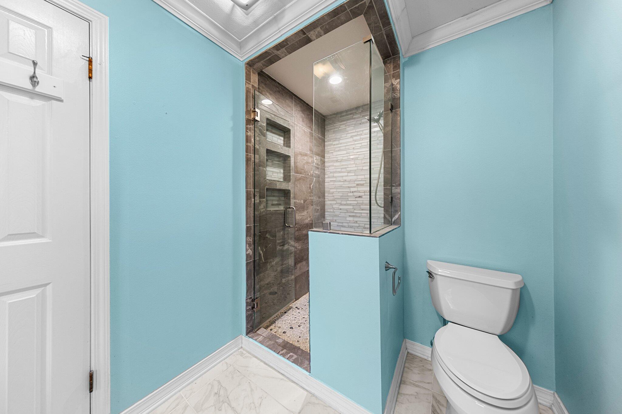 PARKWOOD ESTATES PH 1 BLUEWATER BAY - Residential Lease