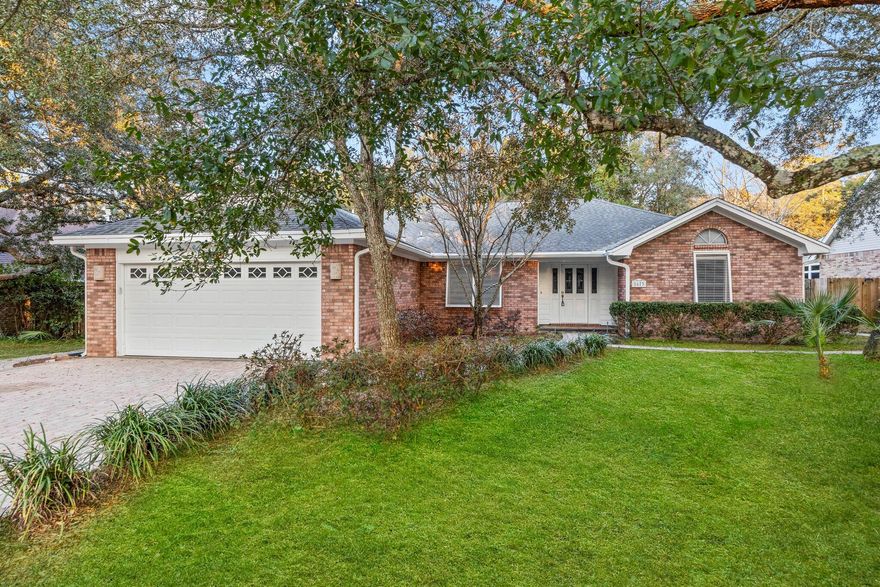 Welcome to this charming 3 bedroom, 2 bathroom home located in desirable Parkwood Estates! This lovely house features stainless steel appliances in the kitchen, perfect for cooking up delicious meals. The updated master bathroom provides a spa-like retreat for relaxation. Enjoy the privacy of the private back yard, ideal for outdoor entertaining or simply unwinding after a long day. The Florida room offers a versatile space that can be used as a playroom, gym, or additional living area. Don't miss out on the opportunity to make this house your new home!