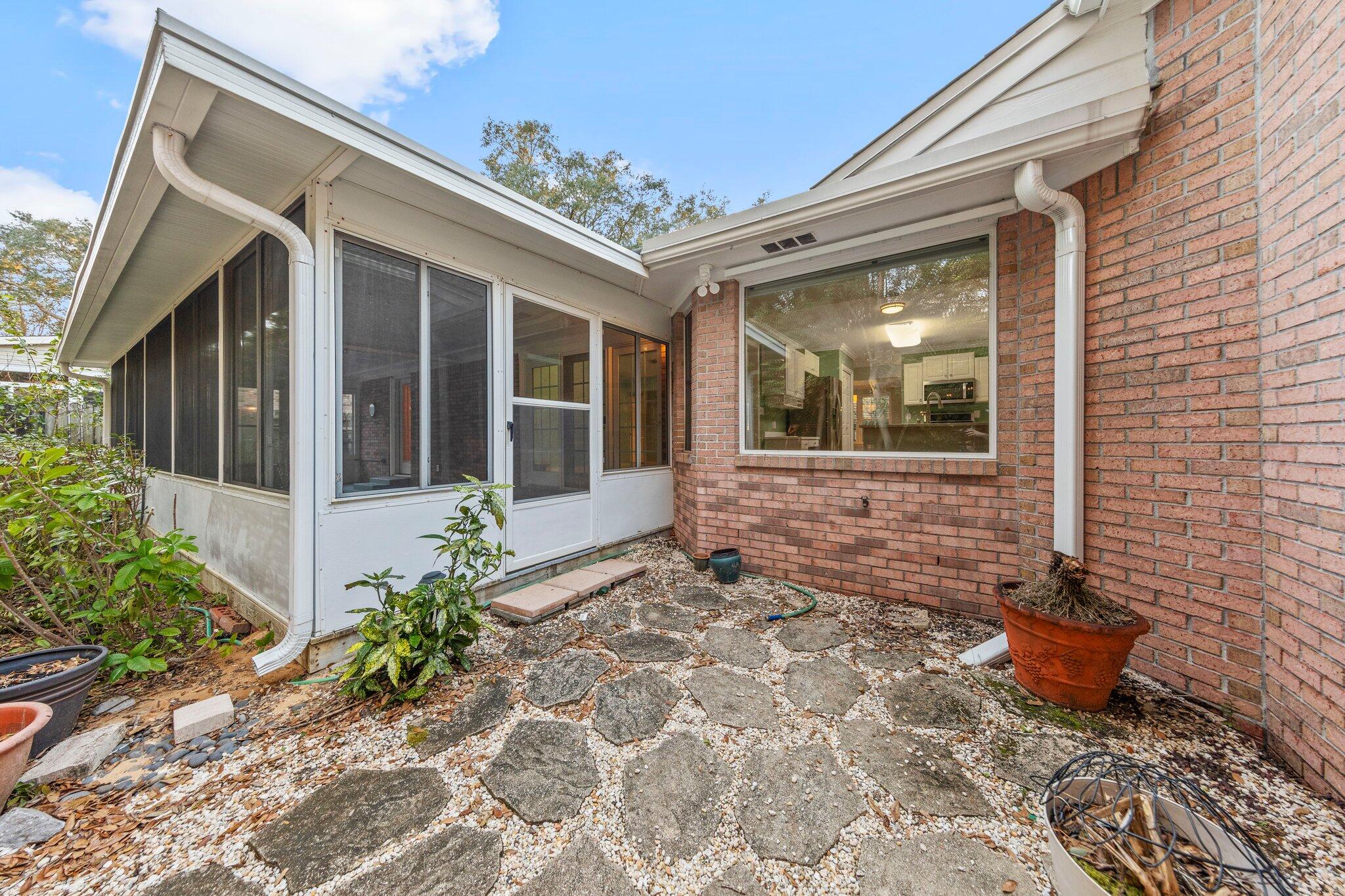 PARKWOOD ESTATES PH 1 BLUEWATER BAY - Residential Lease