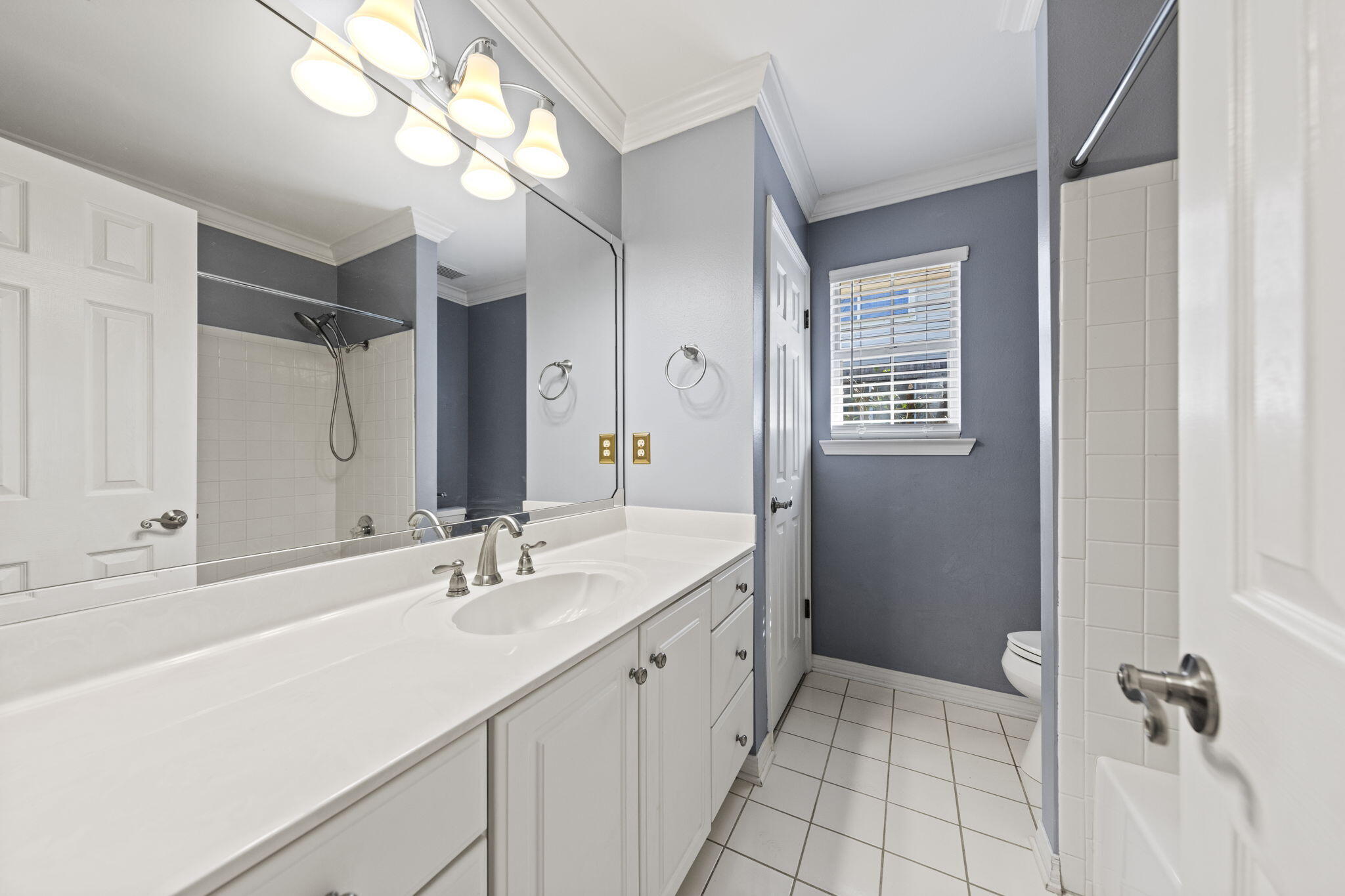 PARKWOOD ESTATES PH 1 BLUEWATER BAY - Residential Lease