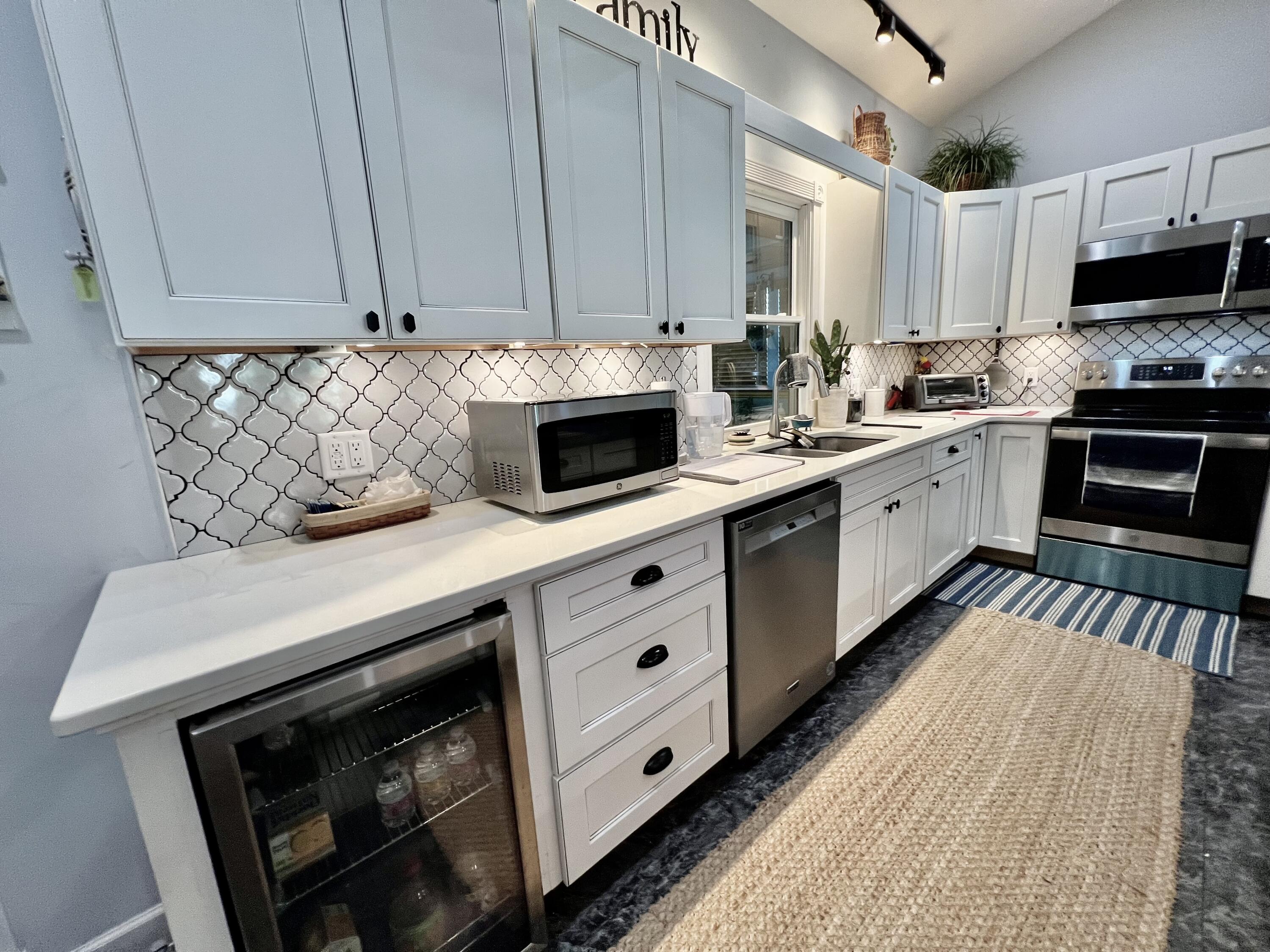 LAGRANGE LANDING - Residential