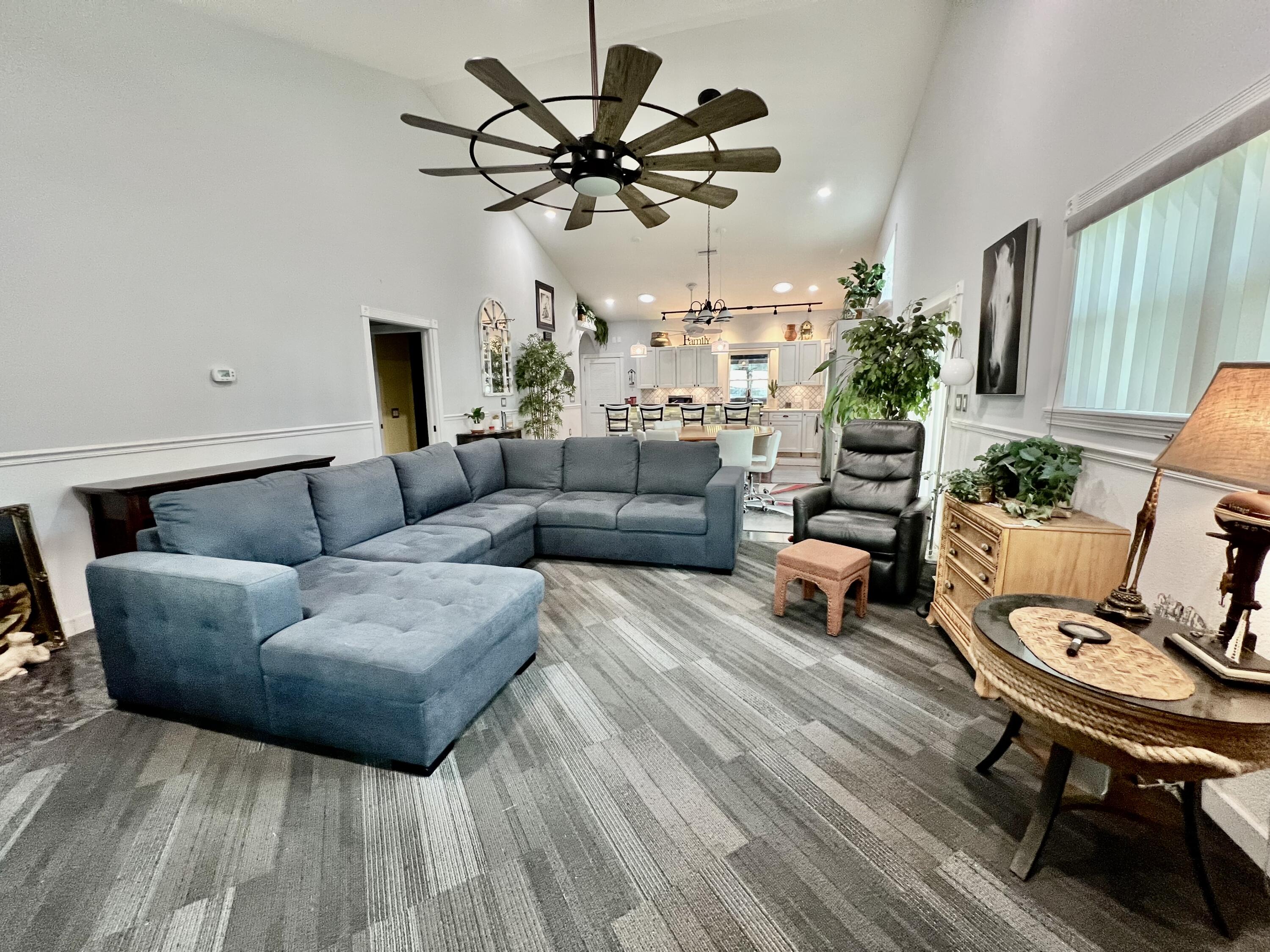 LAGRANGE LANDING - Residential