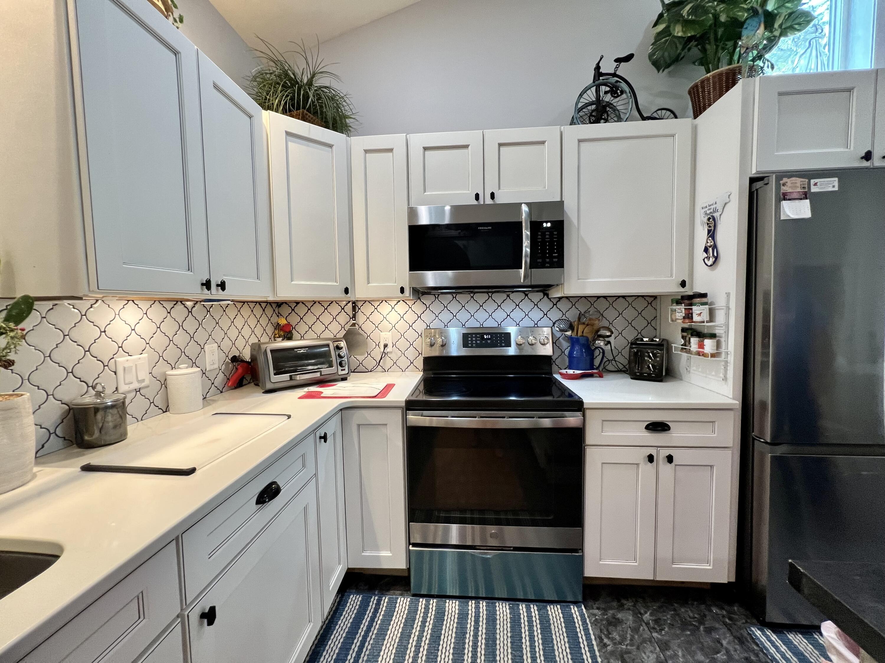 LAGRANGE LANDING - Residential