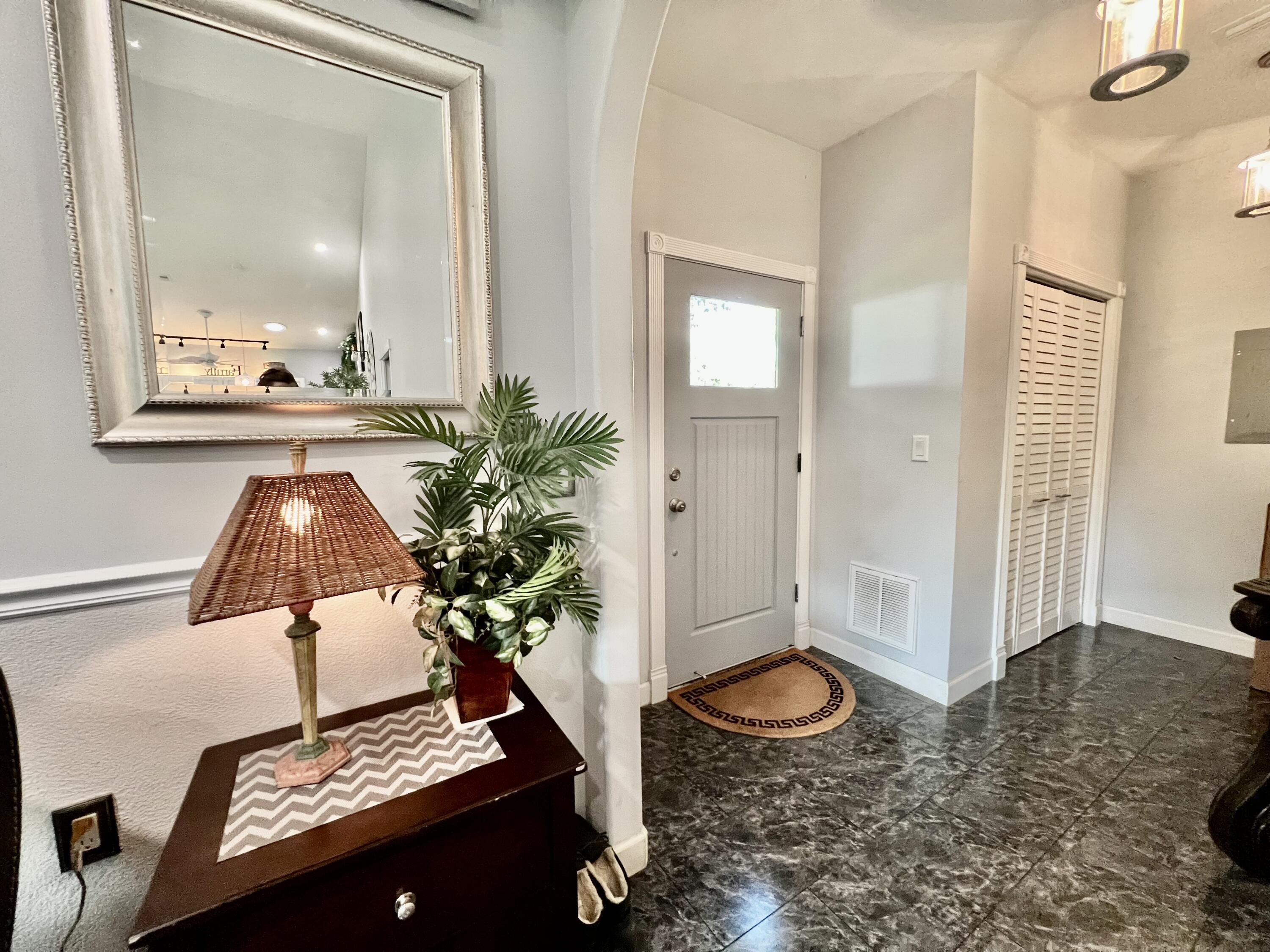 LAGRANGE LANDING - Residential