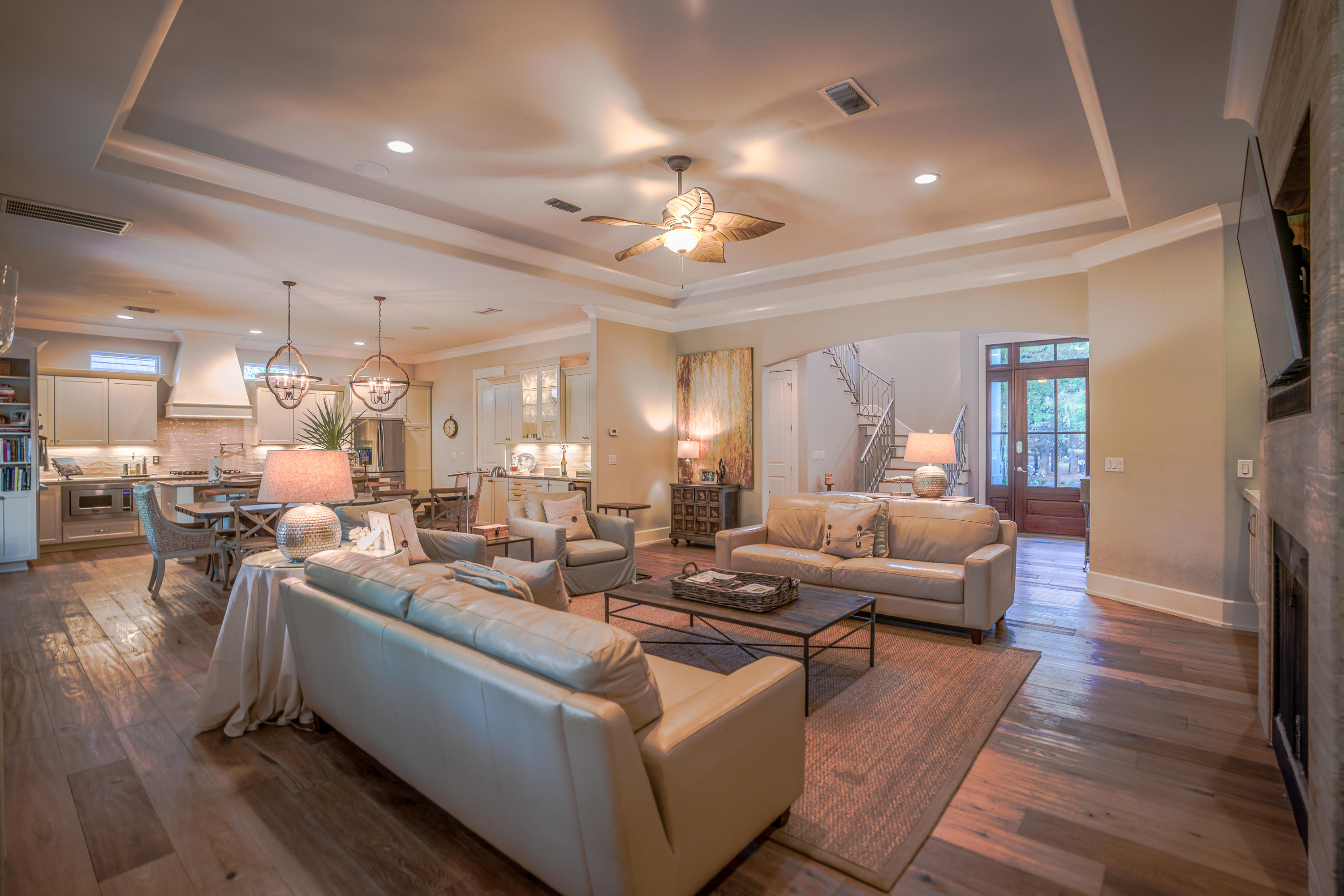 BAYTOWNE AVENUE - Residential