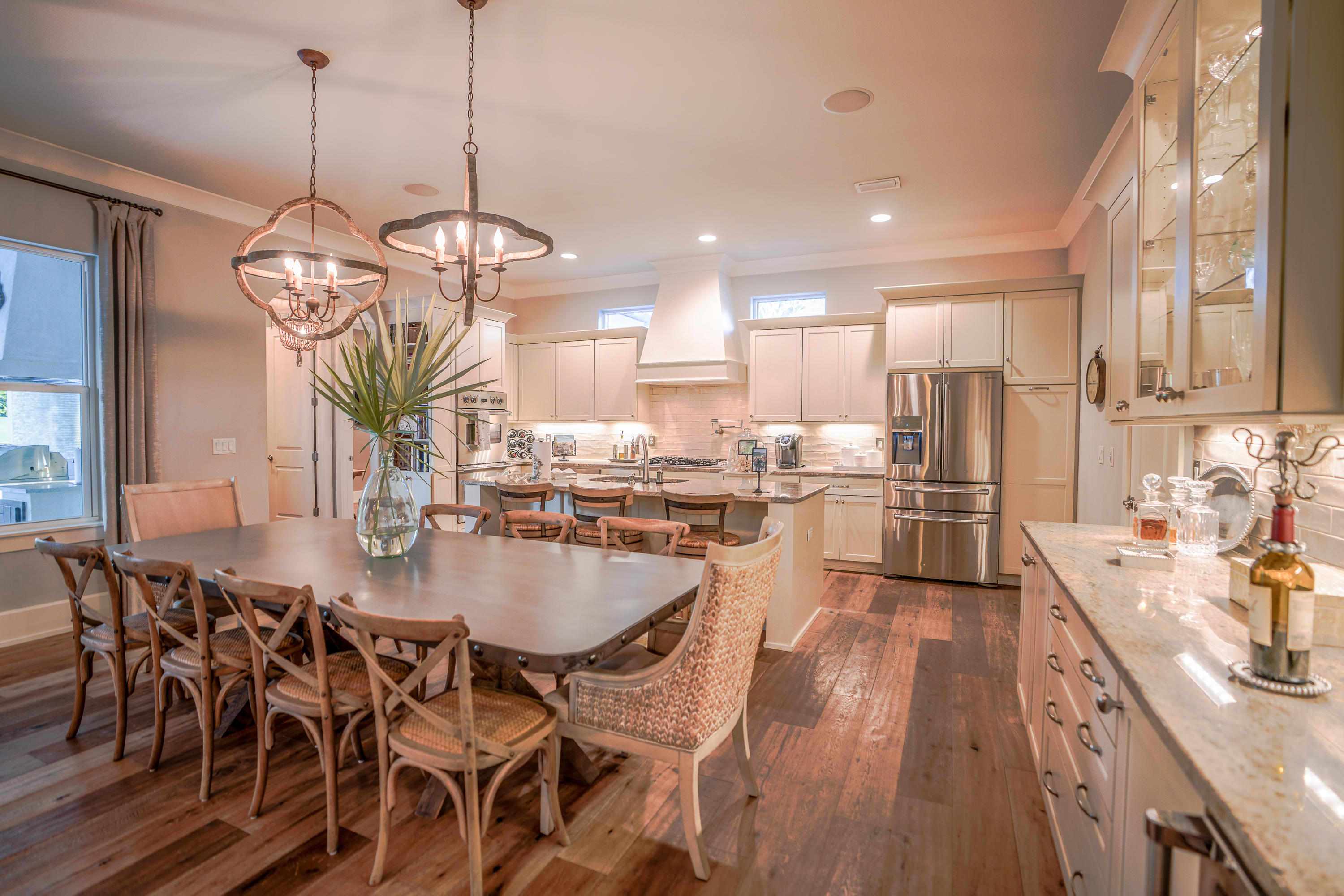 BAYTOWNE AVENUE - Residential