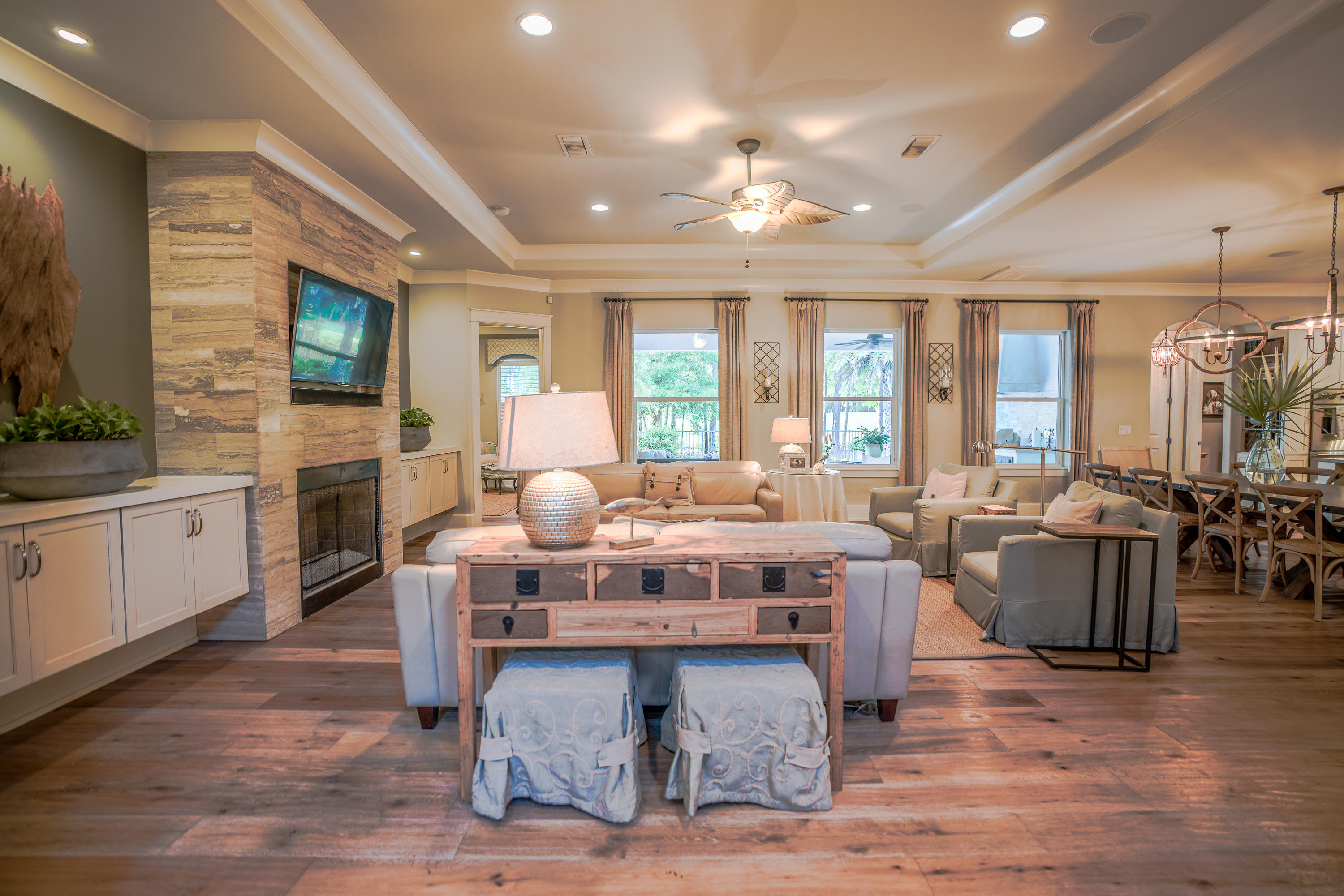 BAYTOWNE AVENUE - Residential